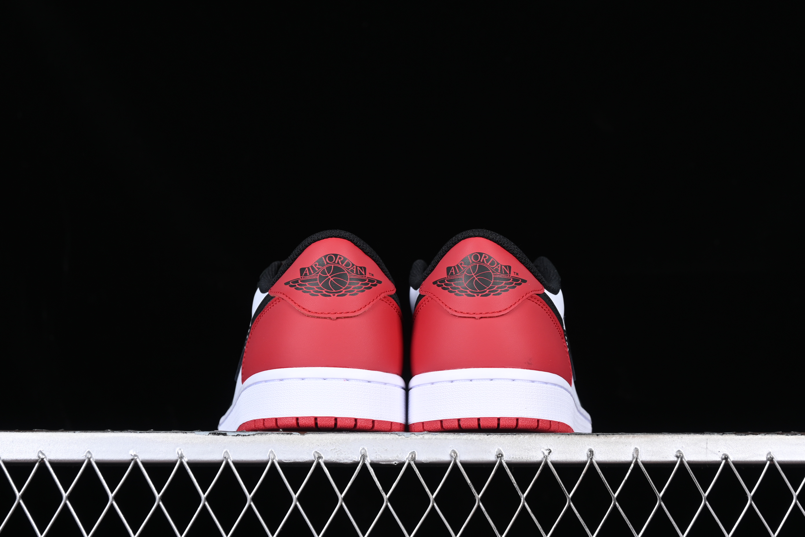 AJ1 low top