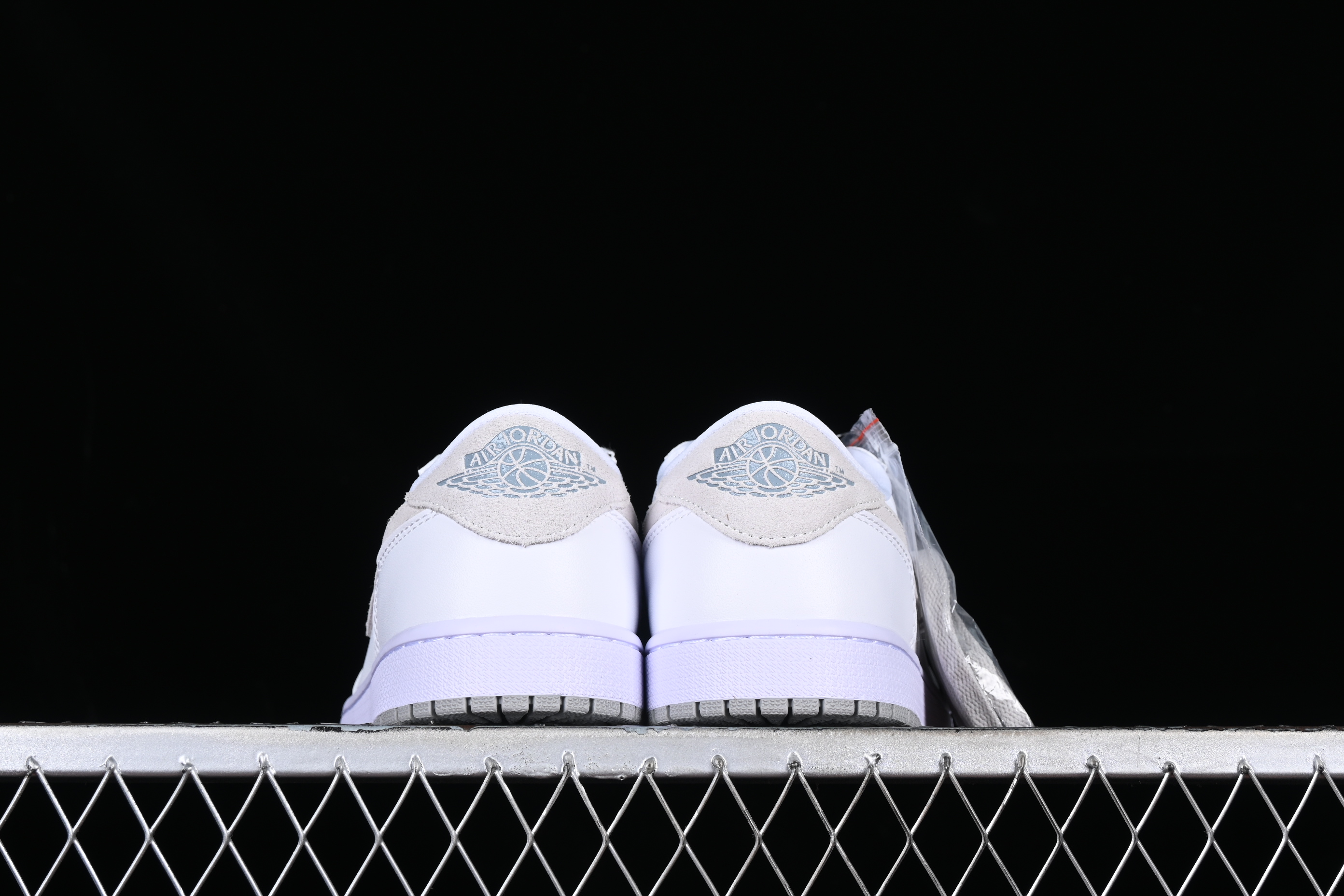 AJ1 low top