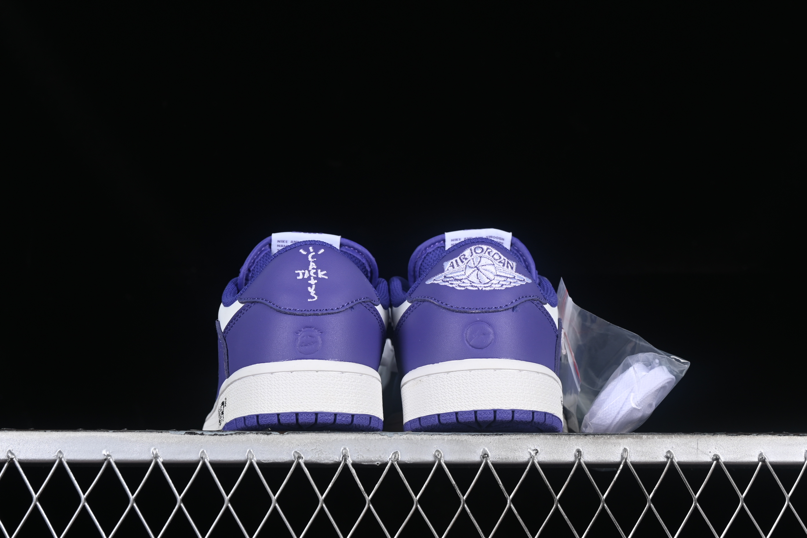 AJ1 low top