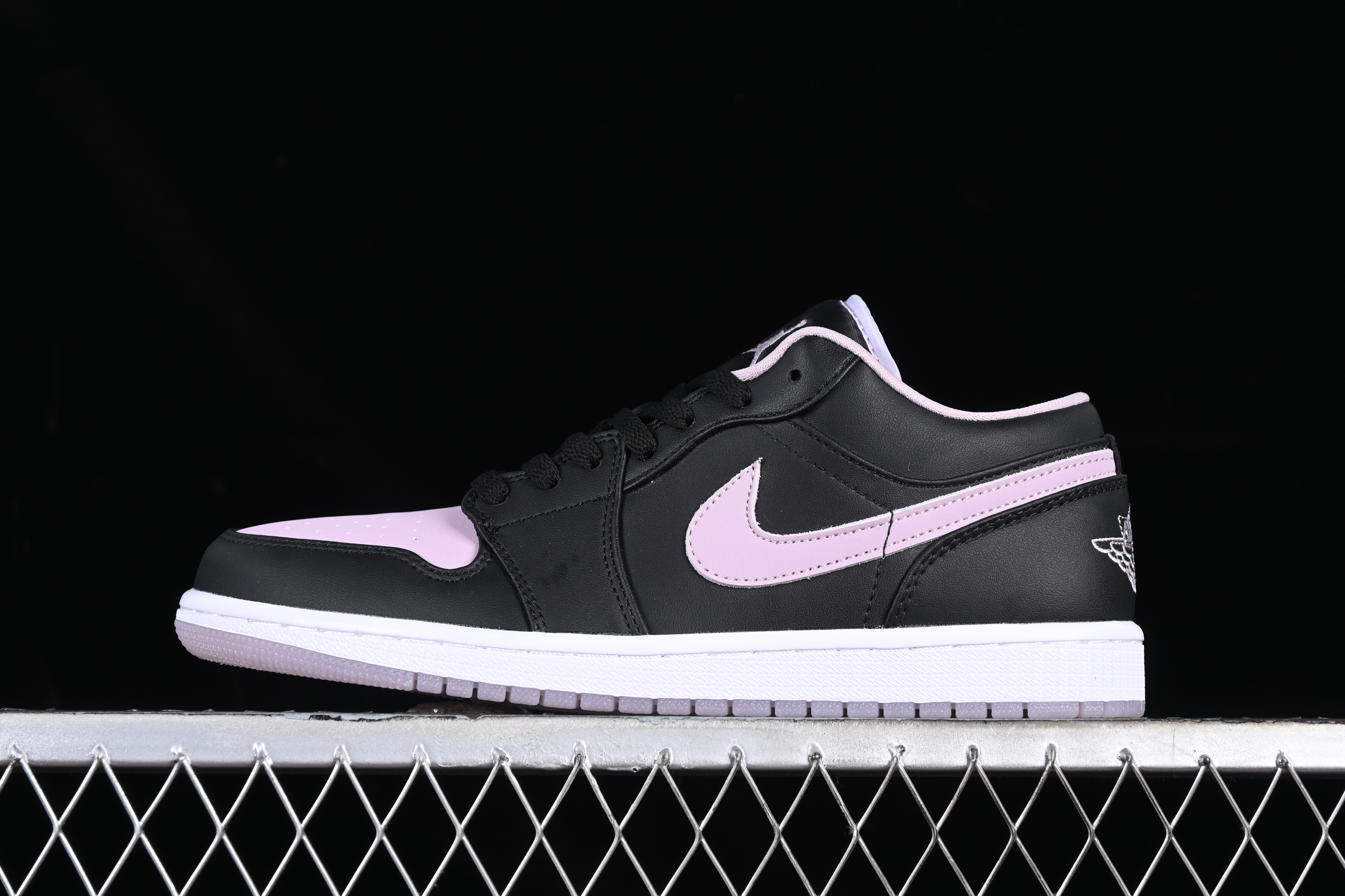 AJ1 low top