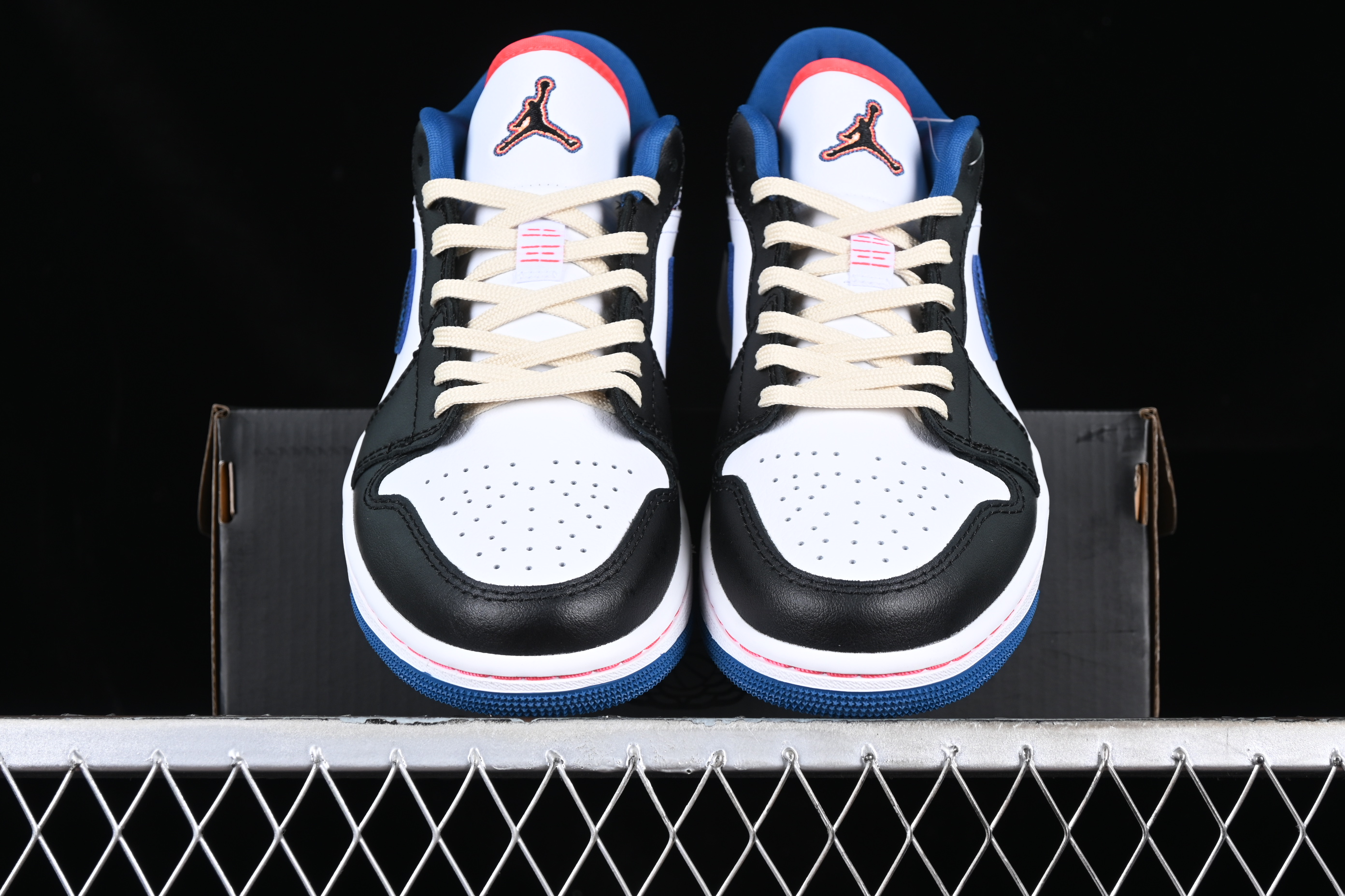 AJ1 low top