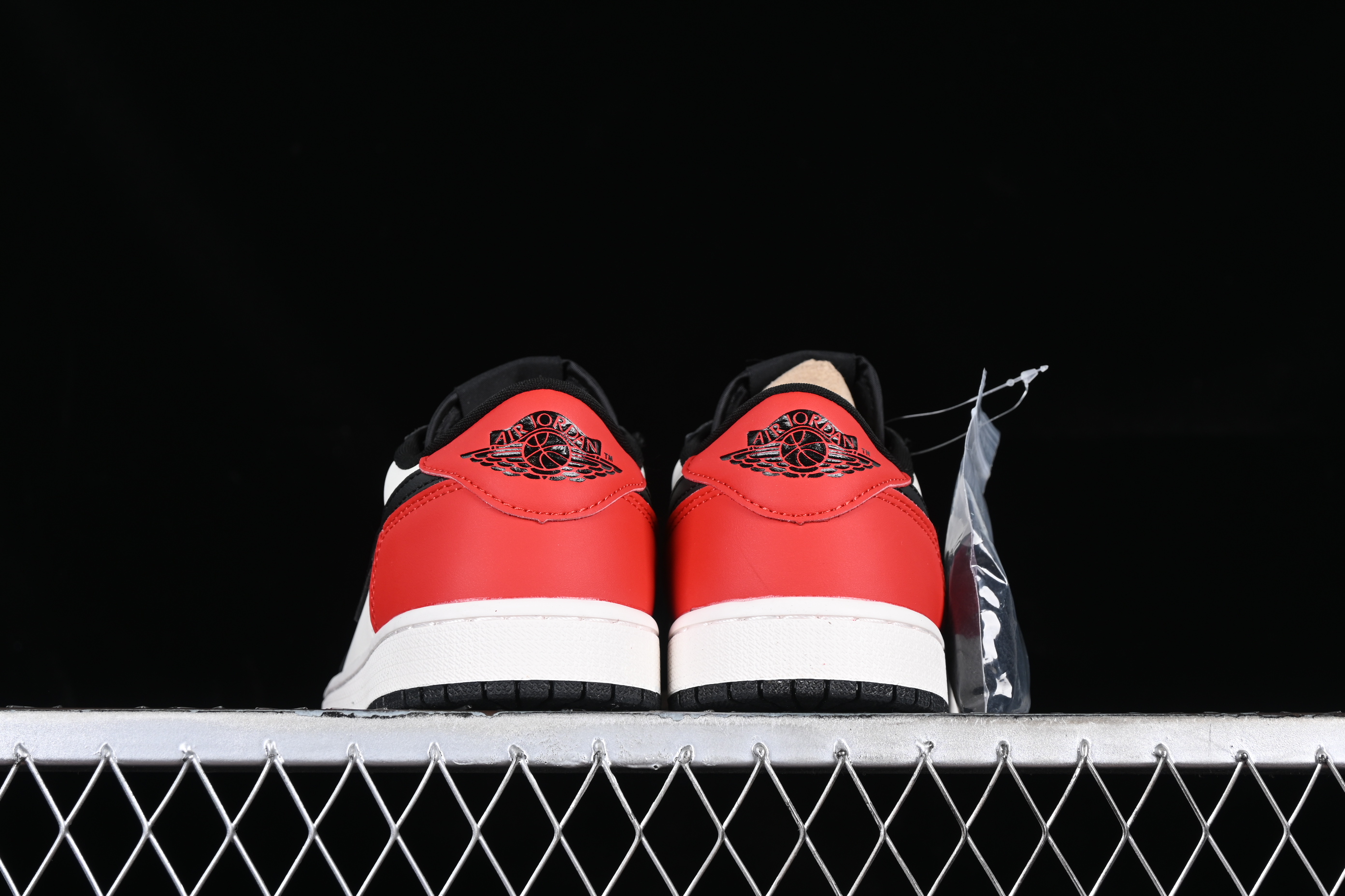 AJ1 low top