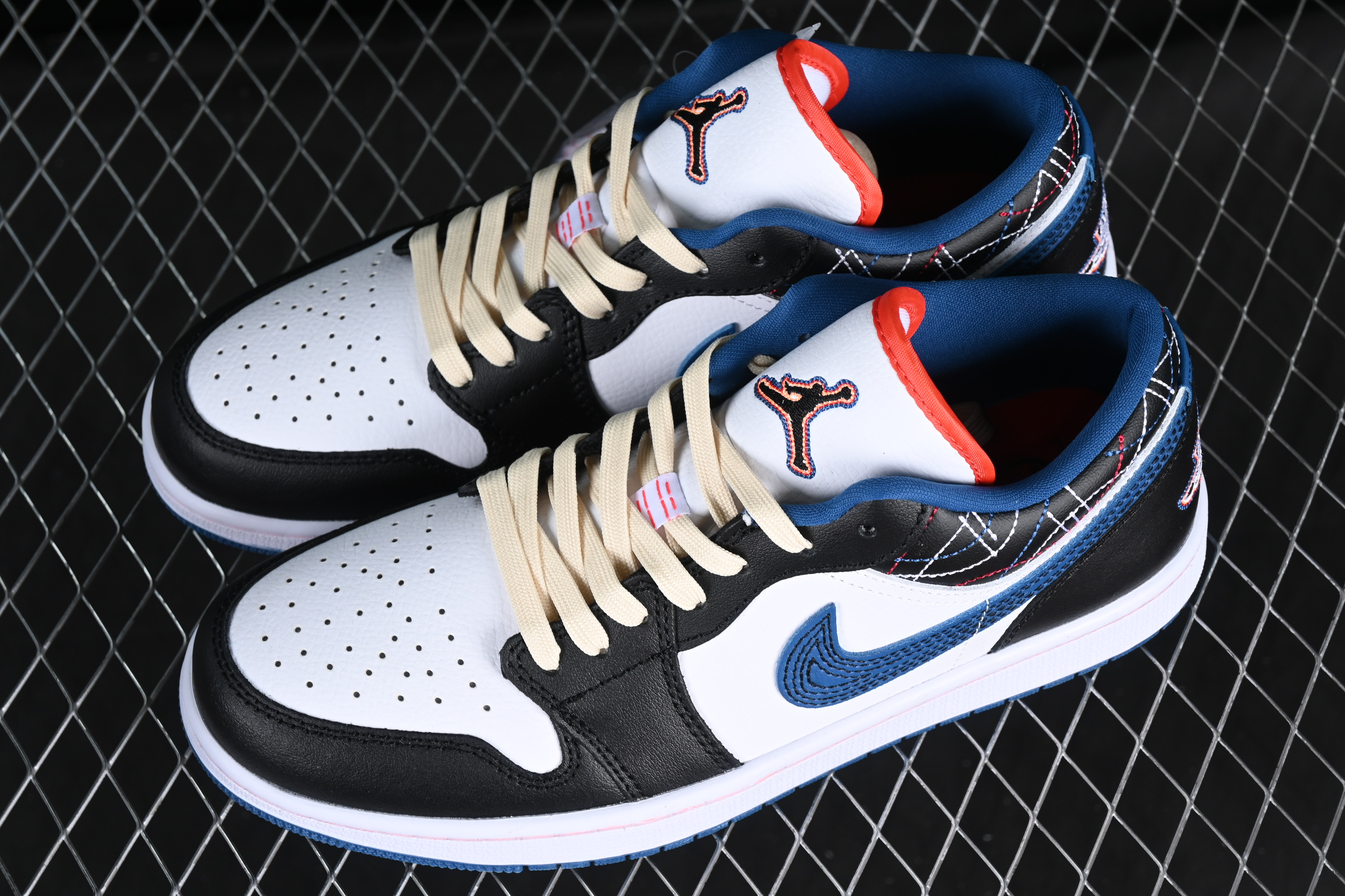 AJ1 low top