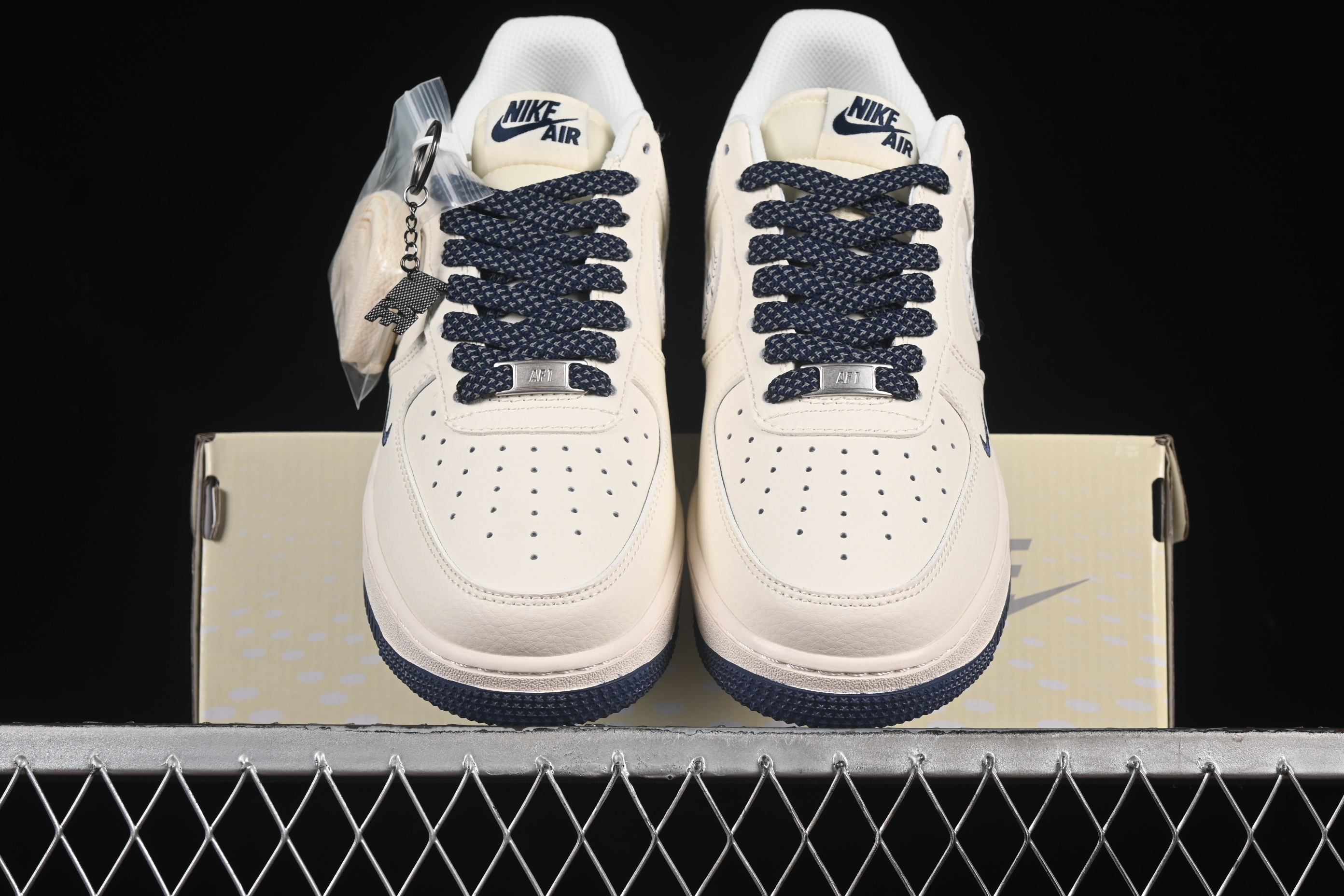 Air Force 1'07 Low Nike Collaboration Deep Blue with multiple small hooks HH7518-047 36-45