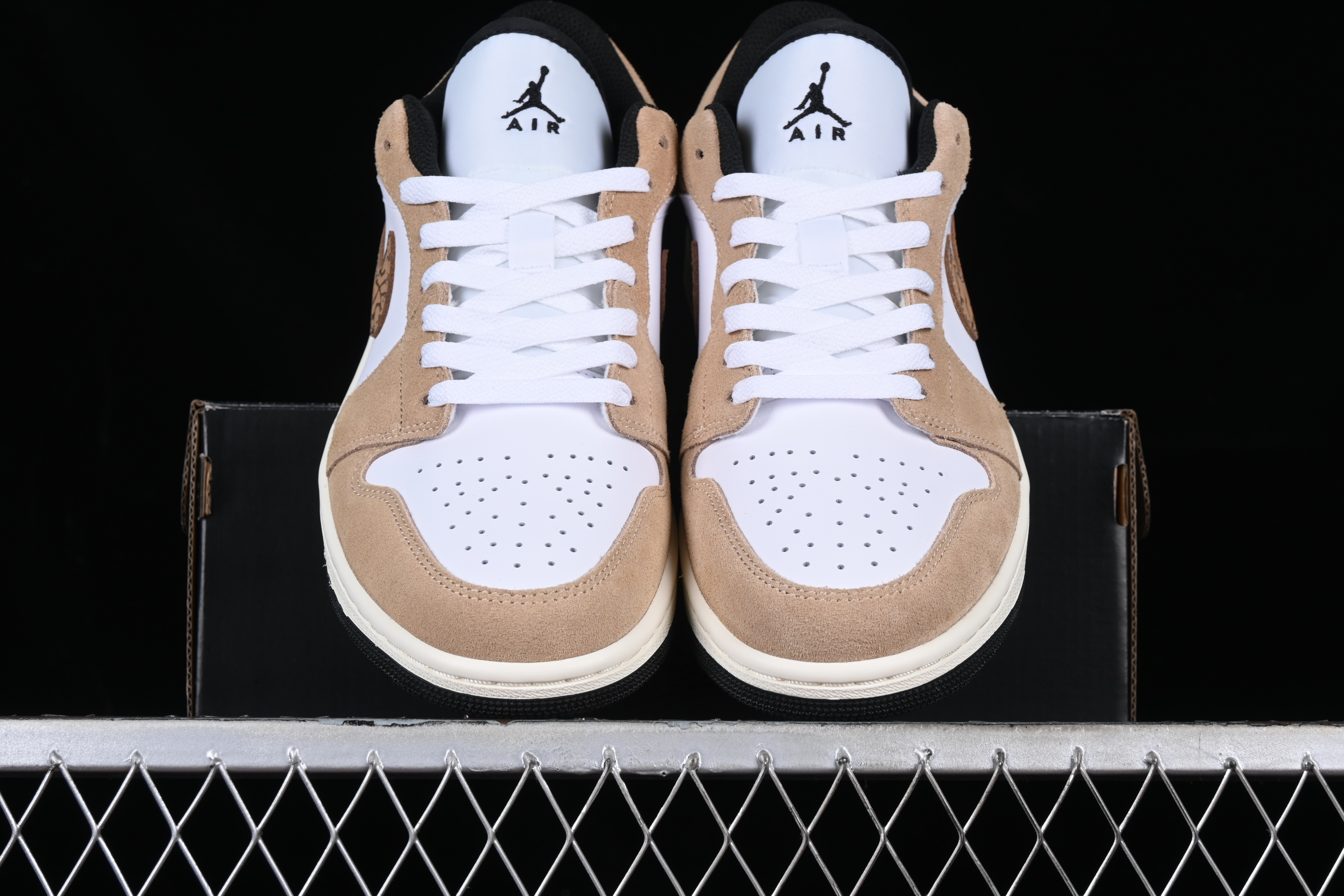 AJ1 low top
