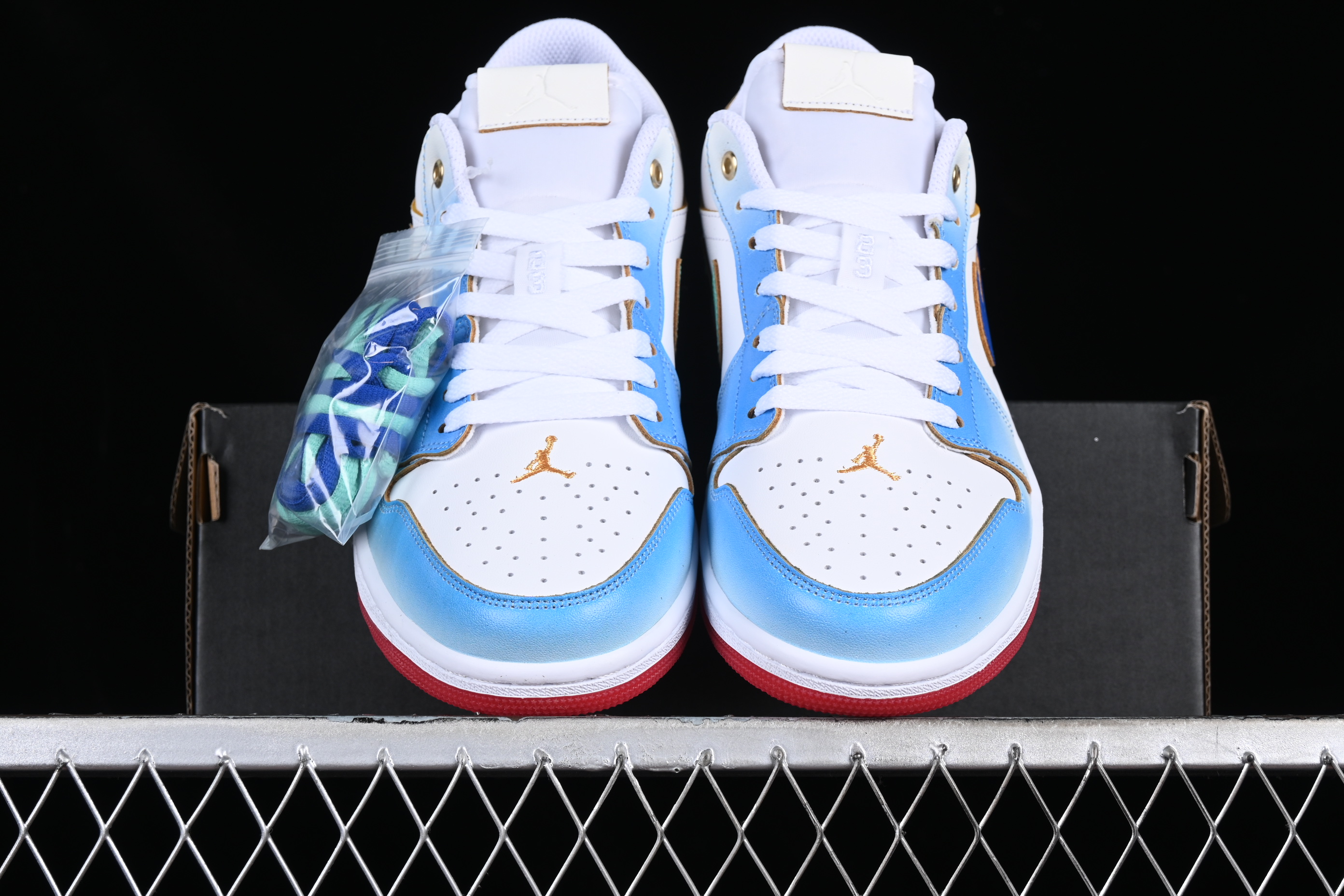 AJ1 low top