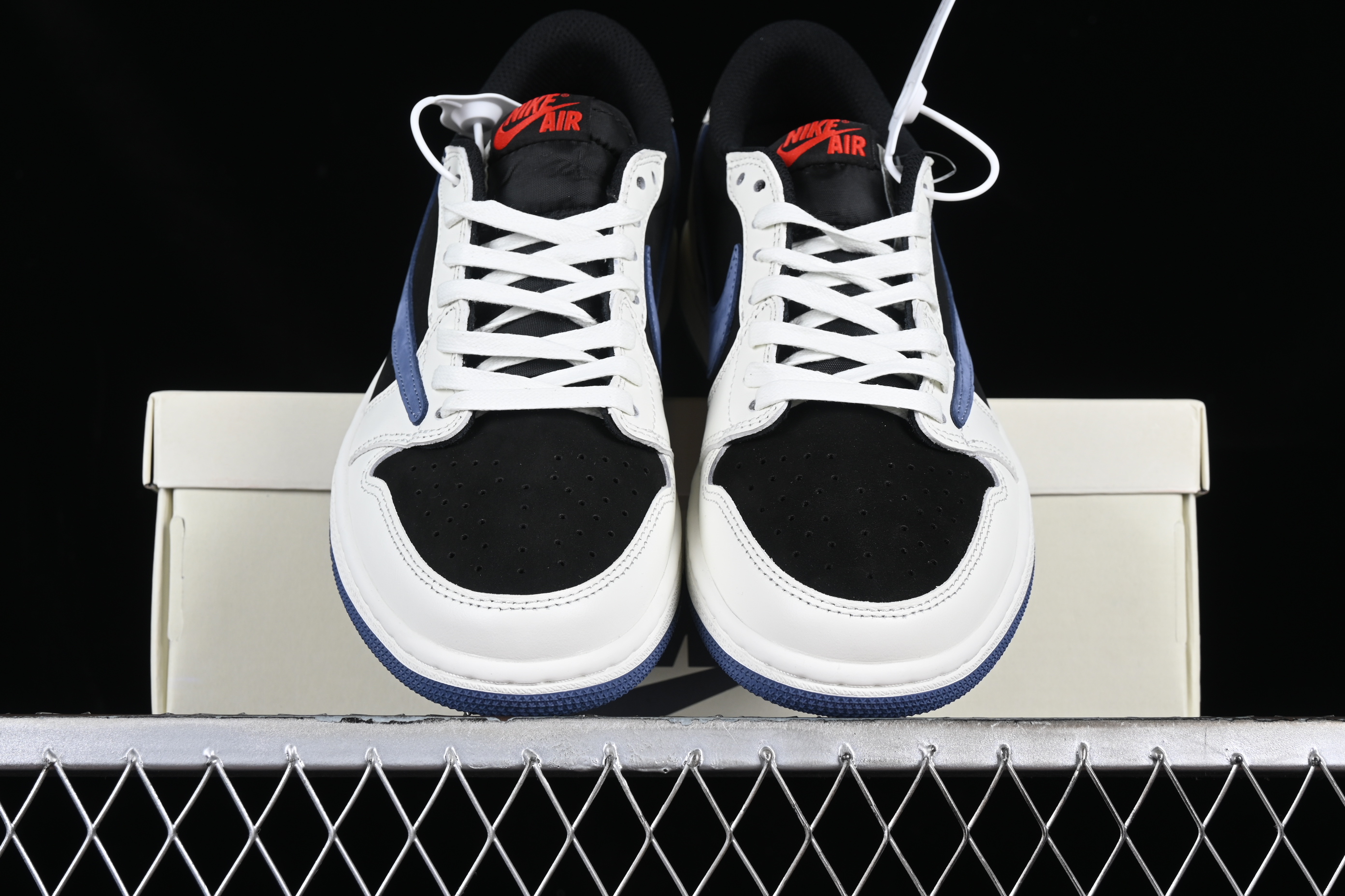 AJ1 low top