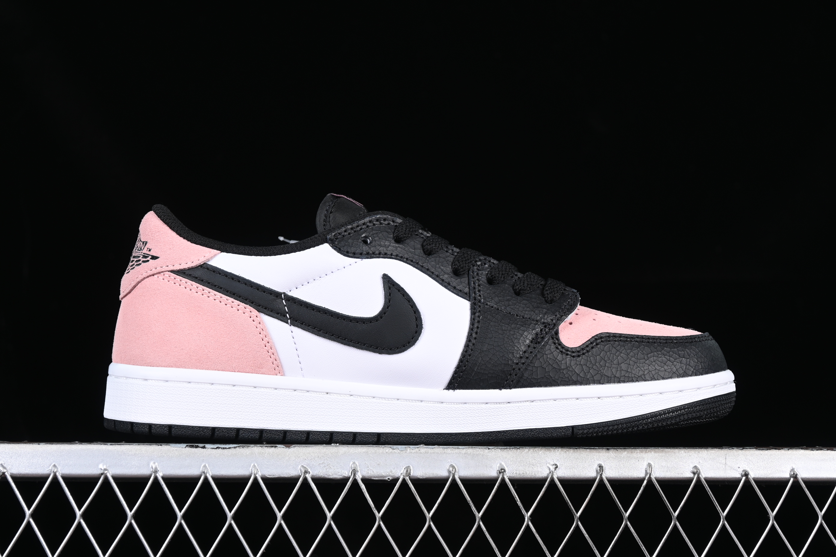 AJ1 low top