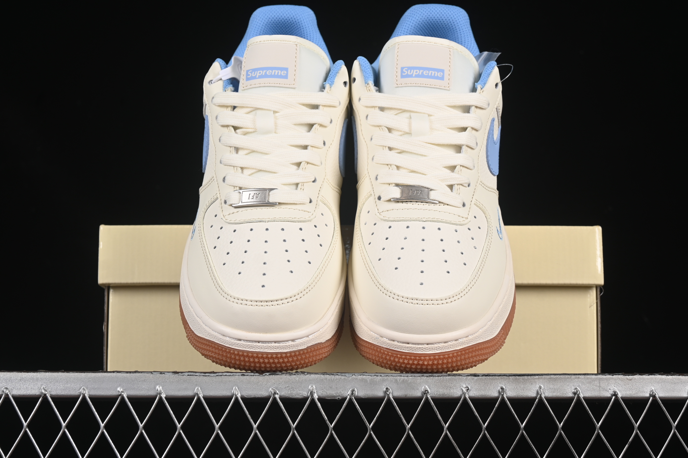 Air Force 1'07 Low Supeme co-branded blue synthetic rubber XS1958-54 36 -45