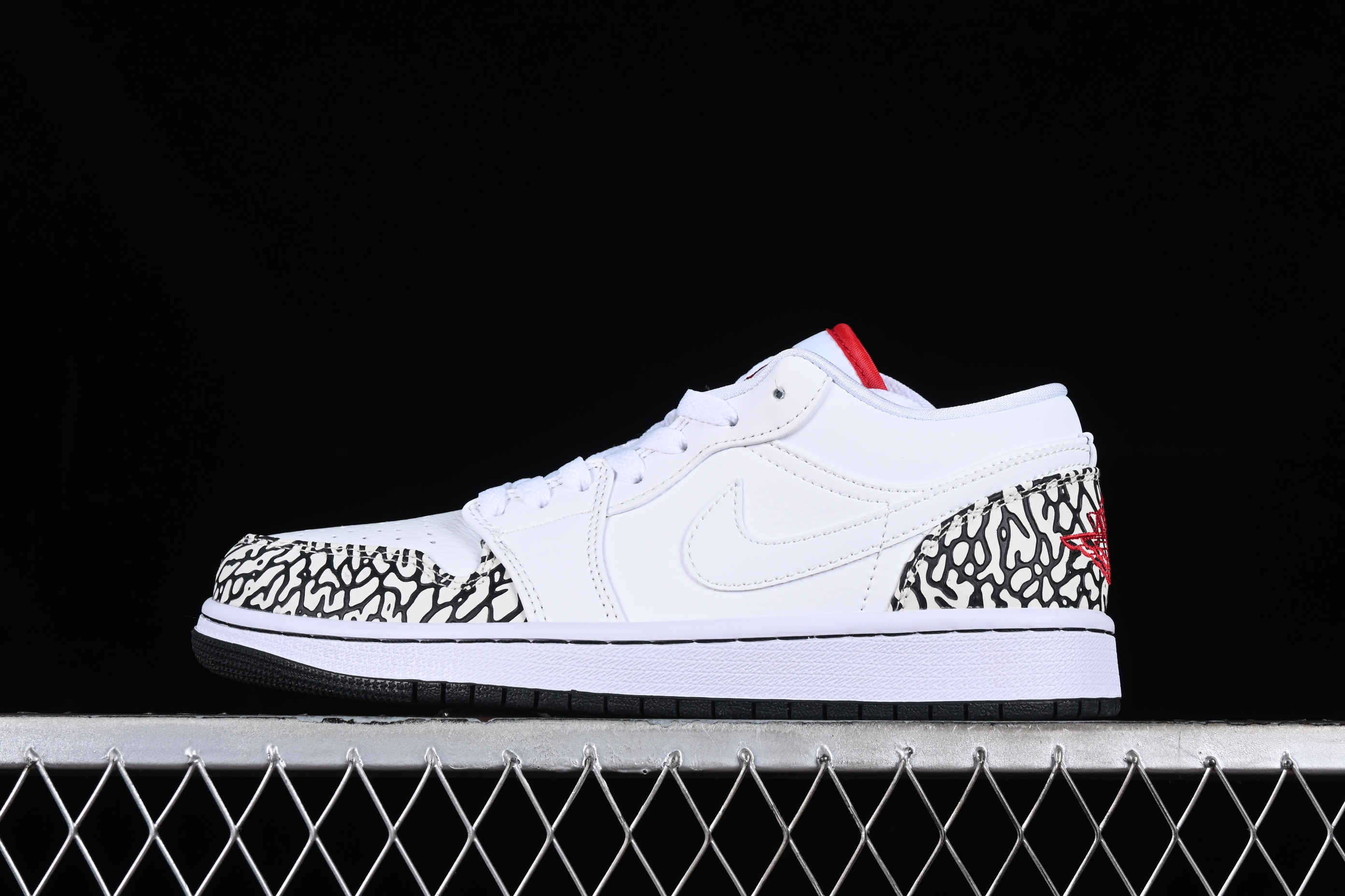 AJ1 low top