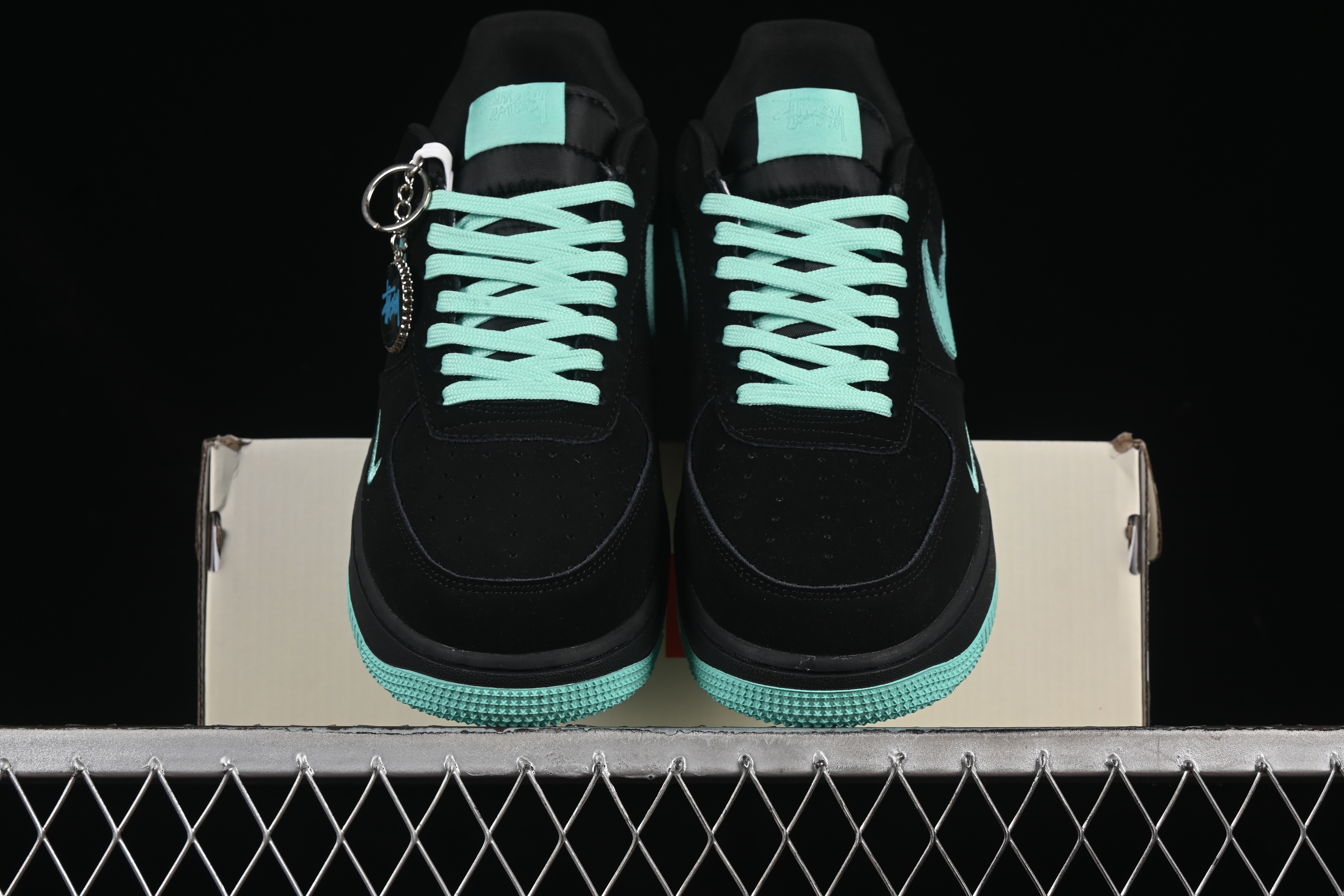 Air Force 1'07 Low Stussy in collaboration with Tiffany DF0188-045 36-45