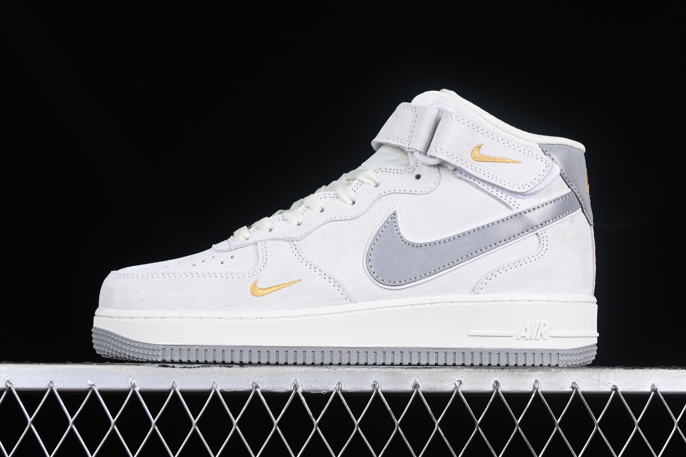 Nk Air Force 1'07 Mid small grey suede Air Force One mid-top casual sneakers