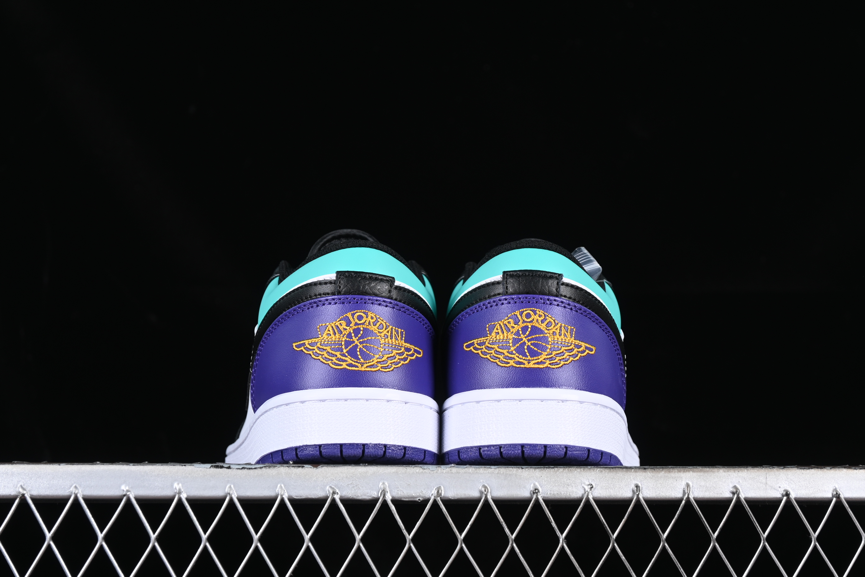 AJ1 low top