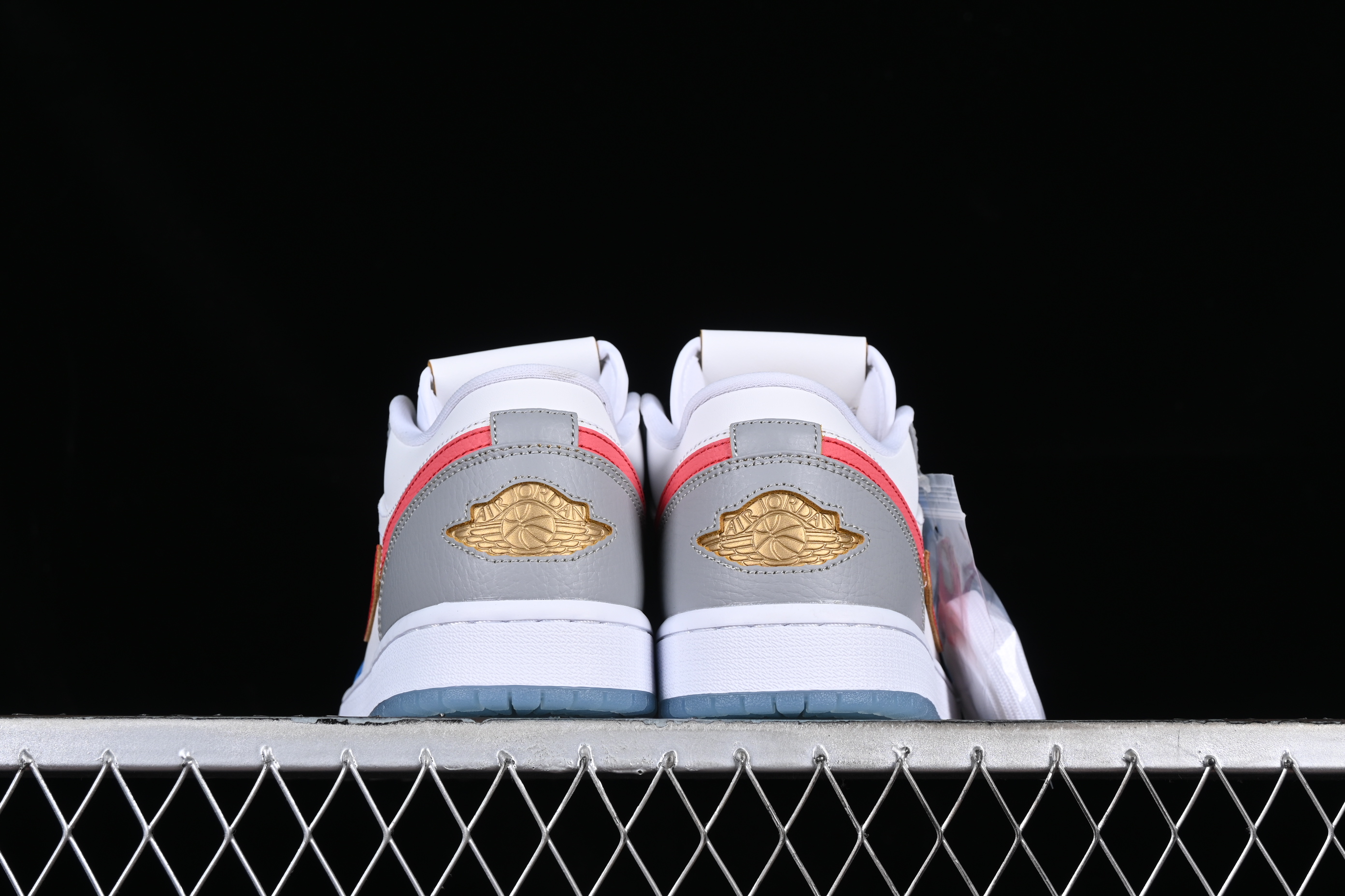 AJ1 low top