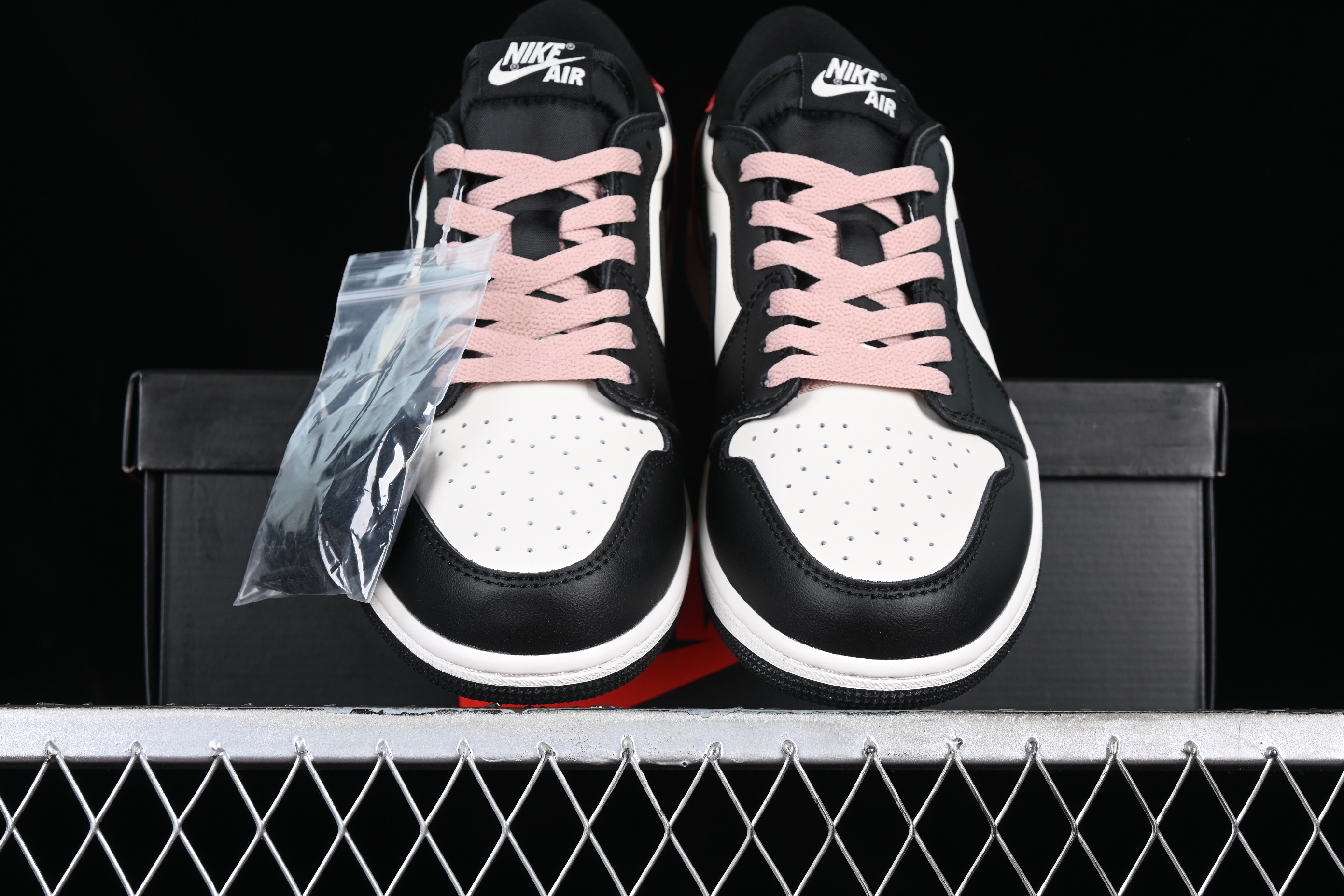 AJ1 low top
