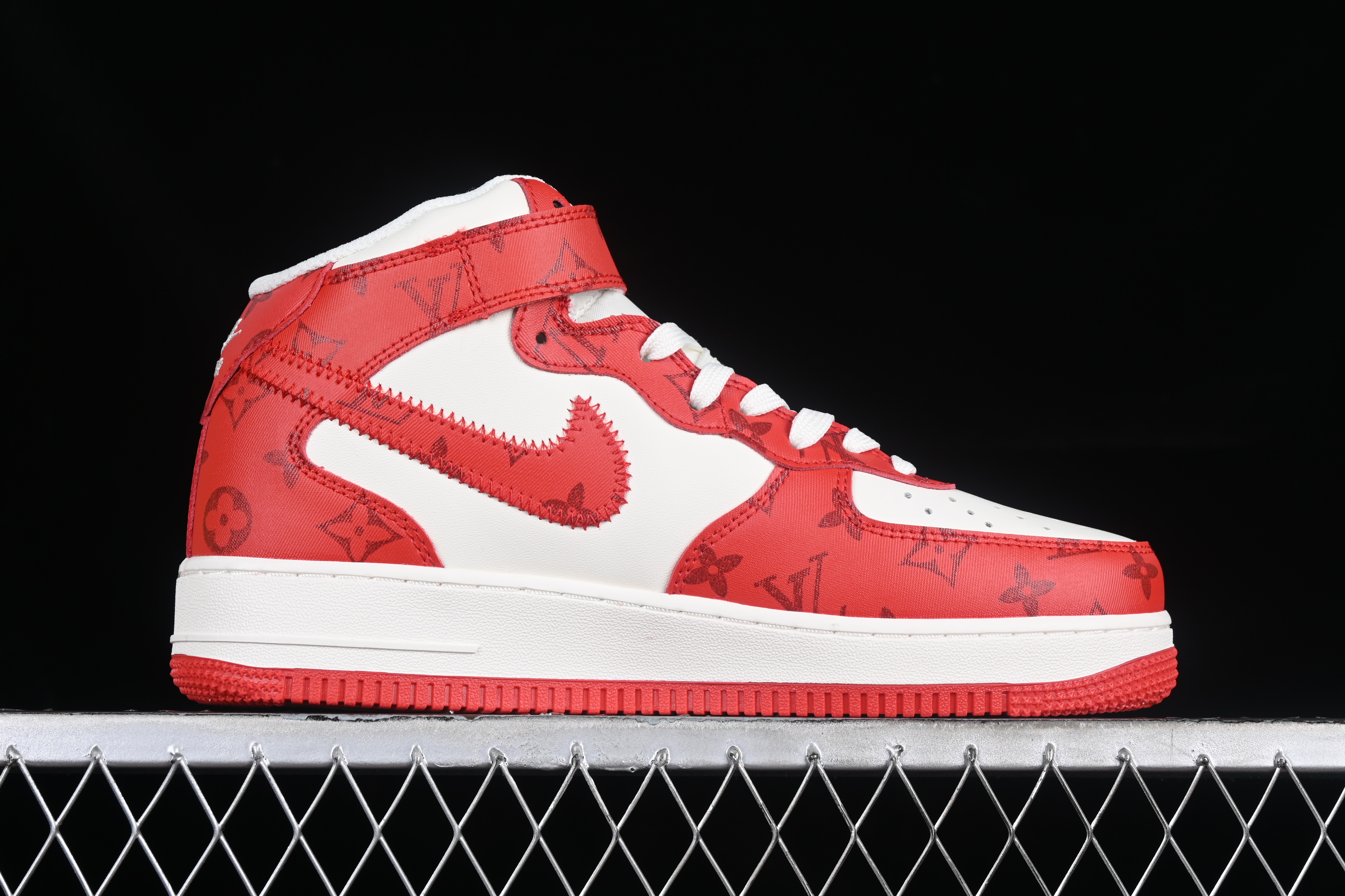 Lv x Nk Air Force 1'07 Mid collaboration custom off-white red Air Force mid-top casual sneakers