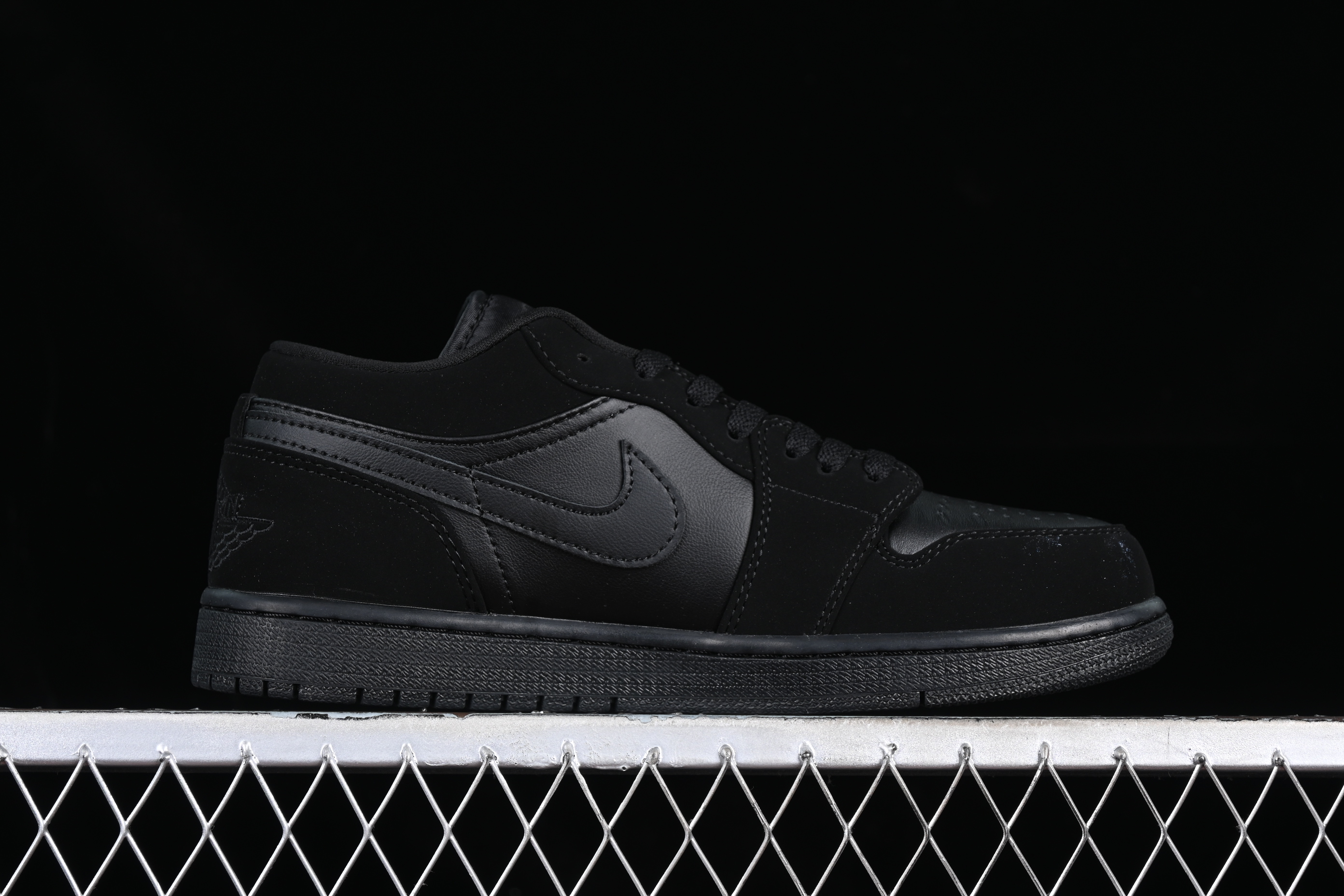AJ1 low top