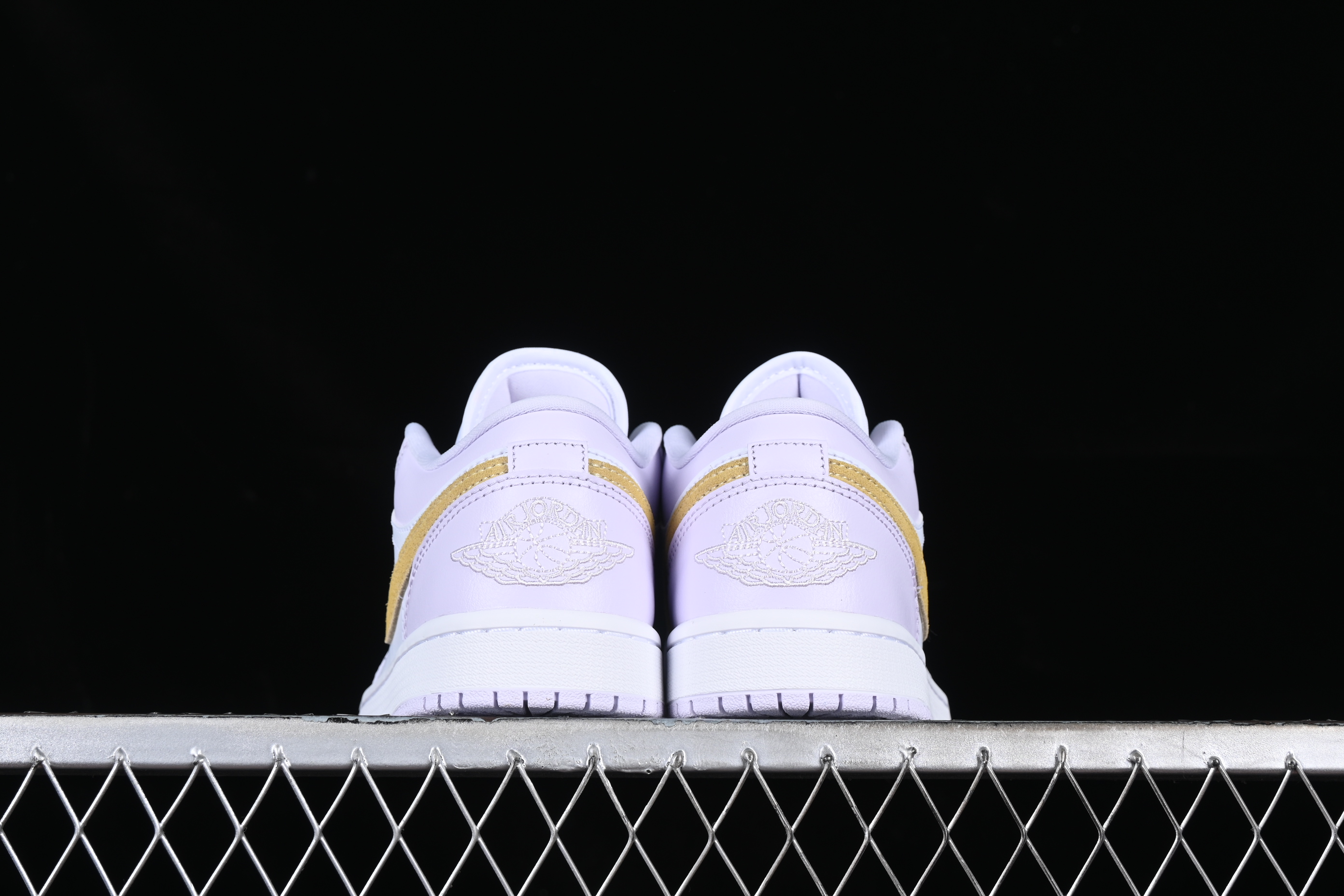 AJ1 low top