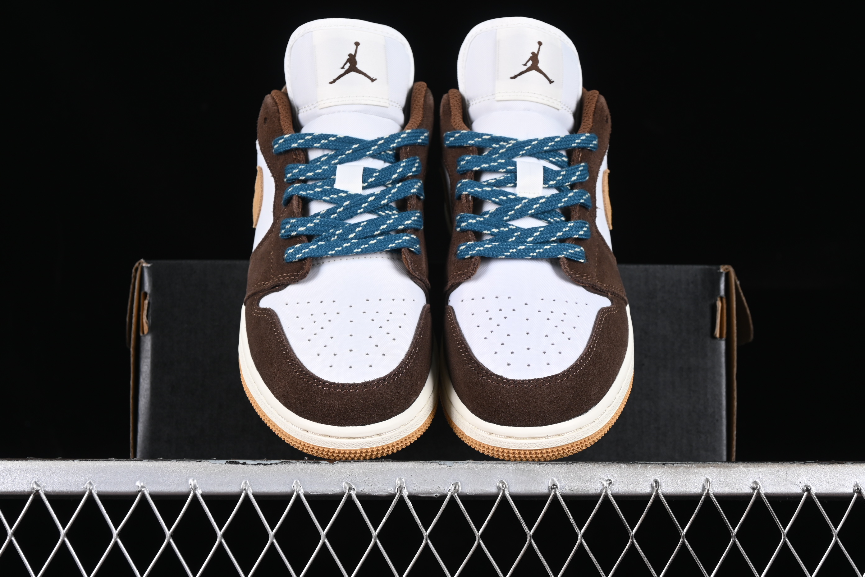 AJ1 low top