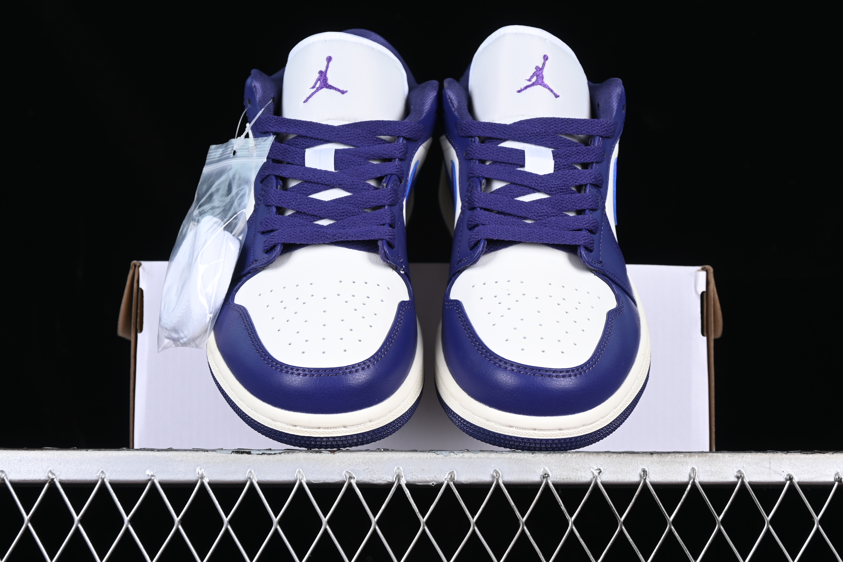 AJ1 low top