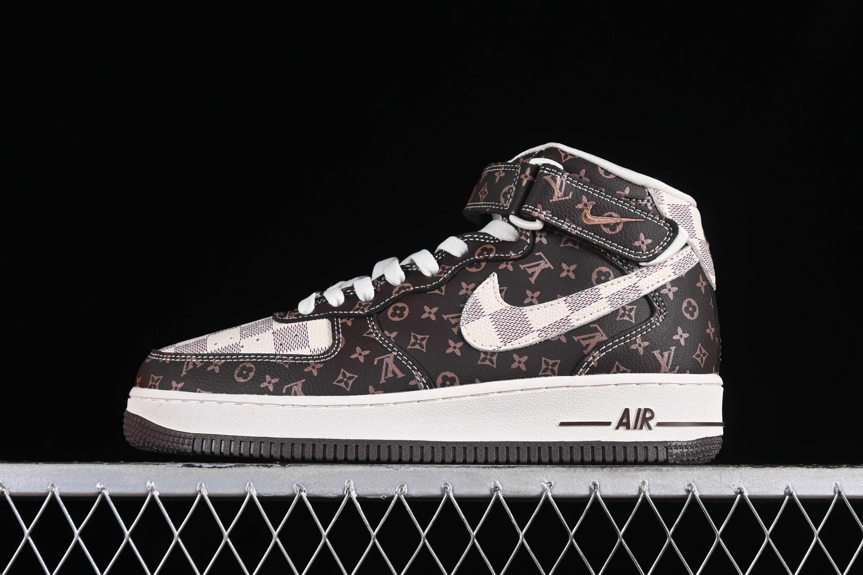 Nk Air Force 1'07 Mid LV Collaboration - Classic Brown Printed Air Force One mid-top Casual Sneakers