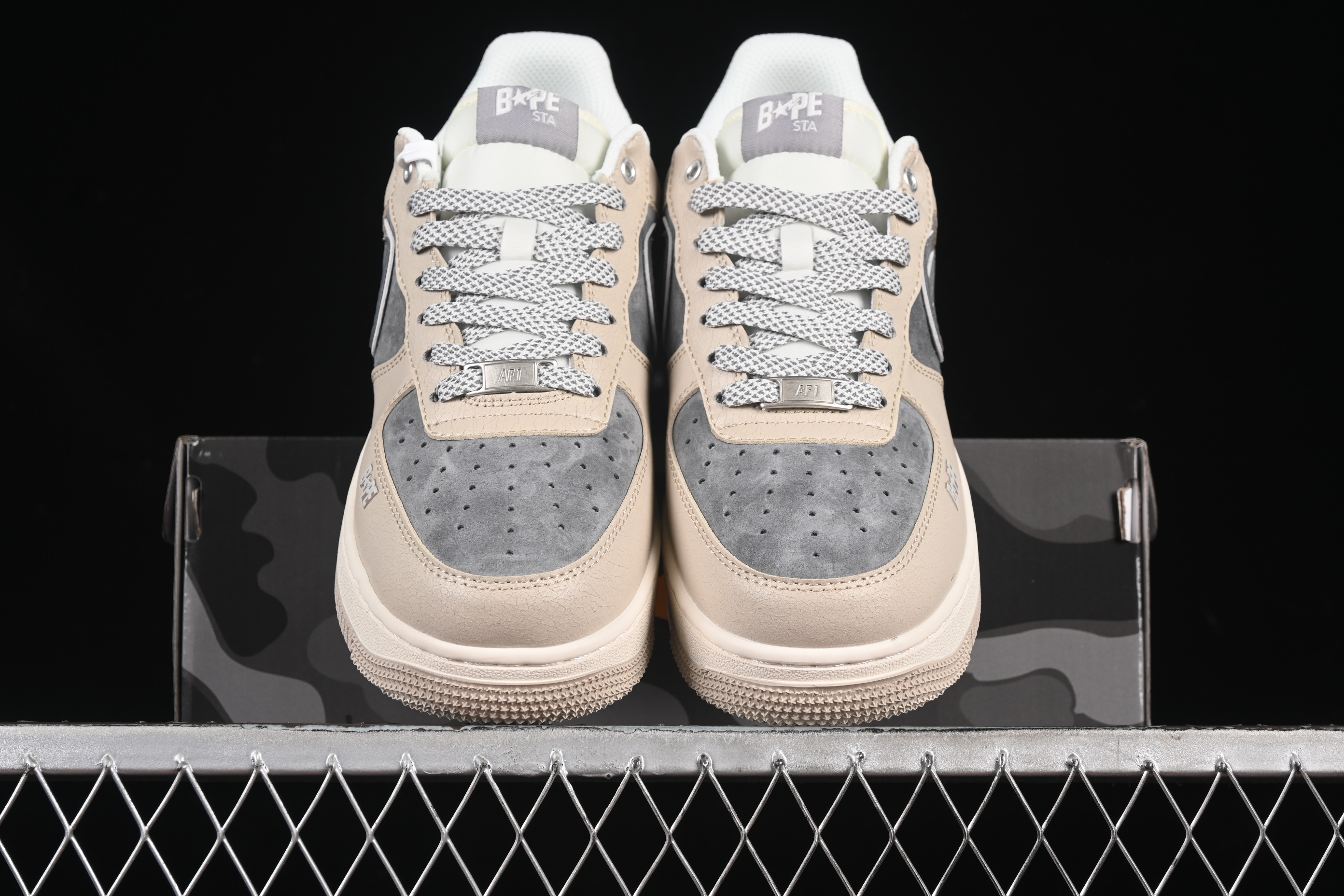 Air Force 1'07 Low Supreme Collaboration Beige Snake Print Hook SJ6698-023 36-45