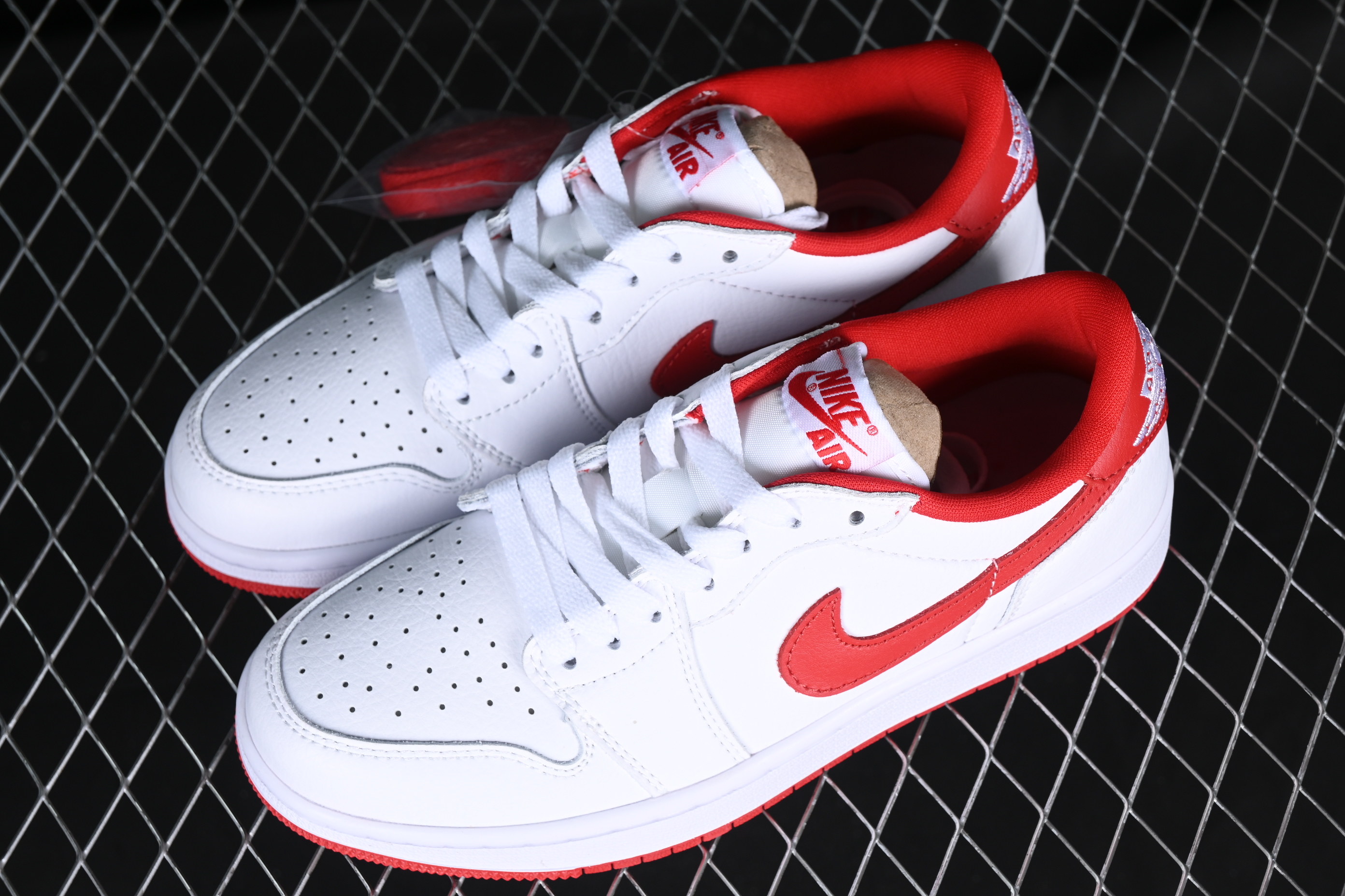 AJ1 low top
