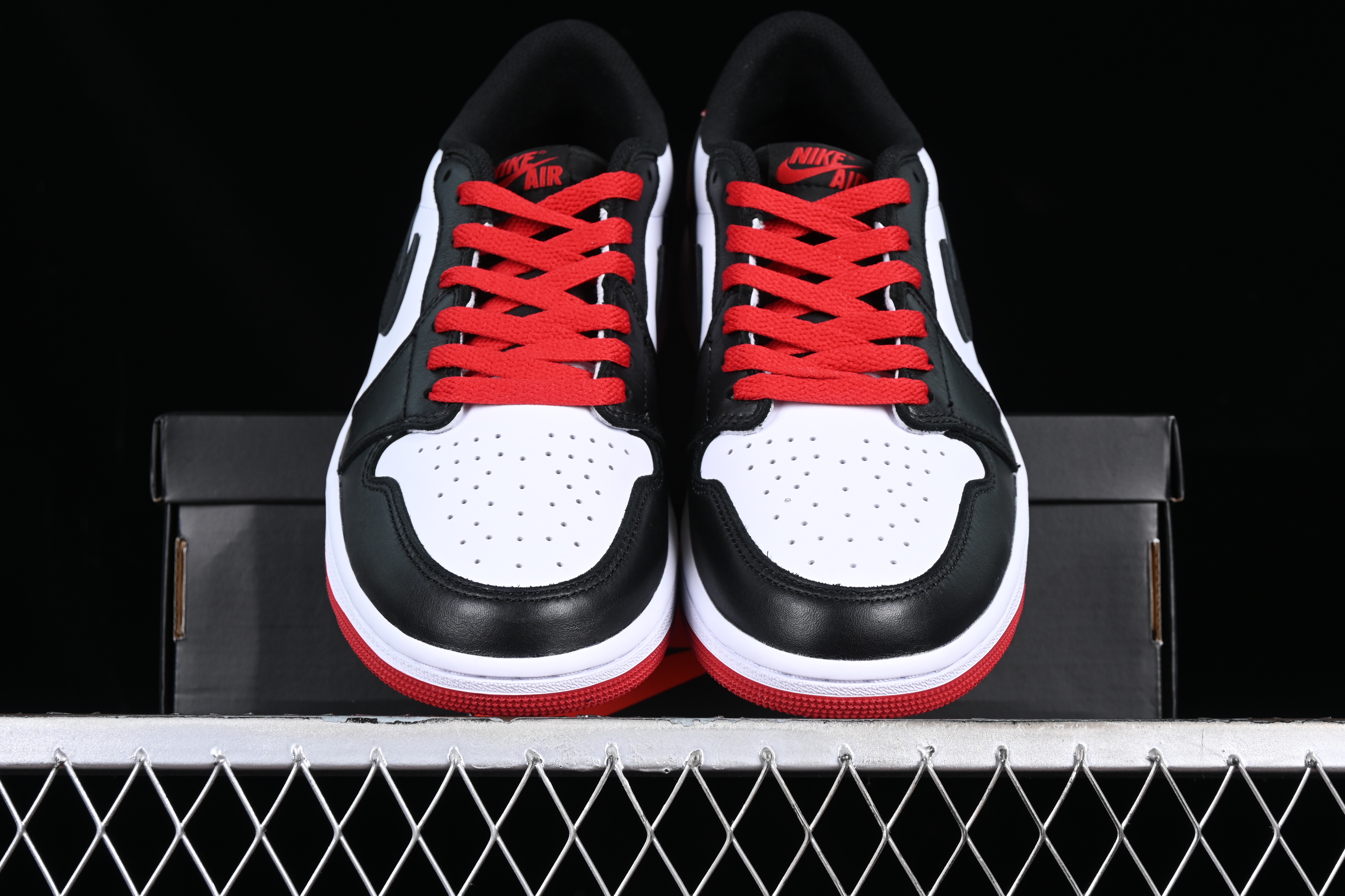 AJ1 low top