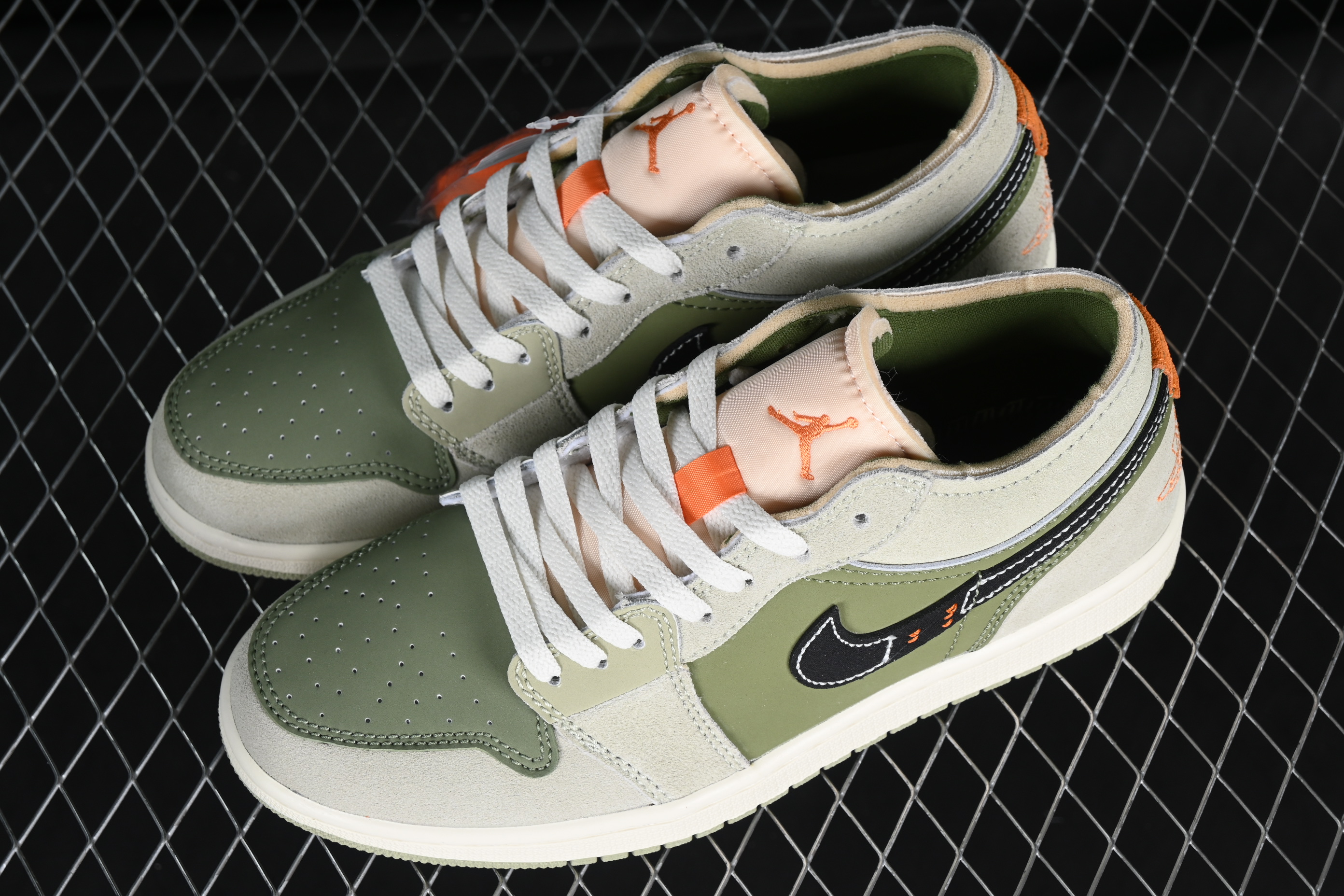 AJ1 low top
