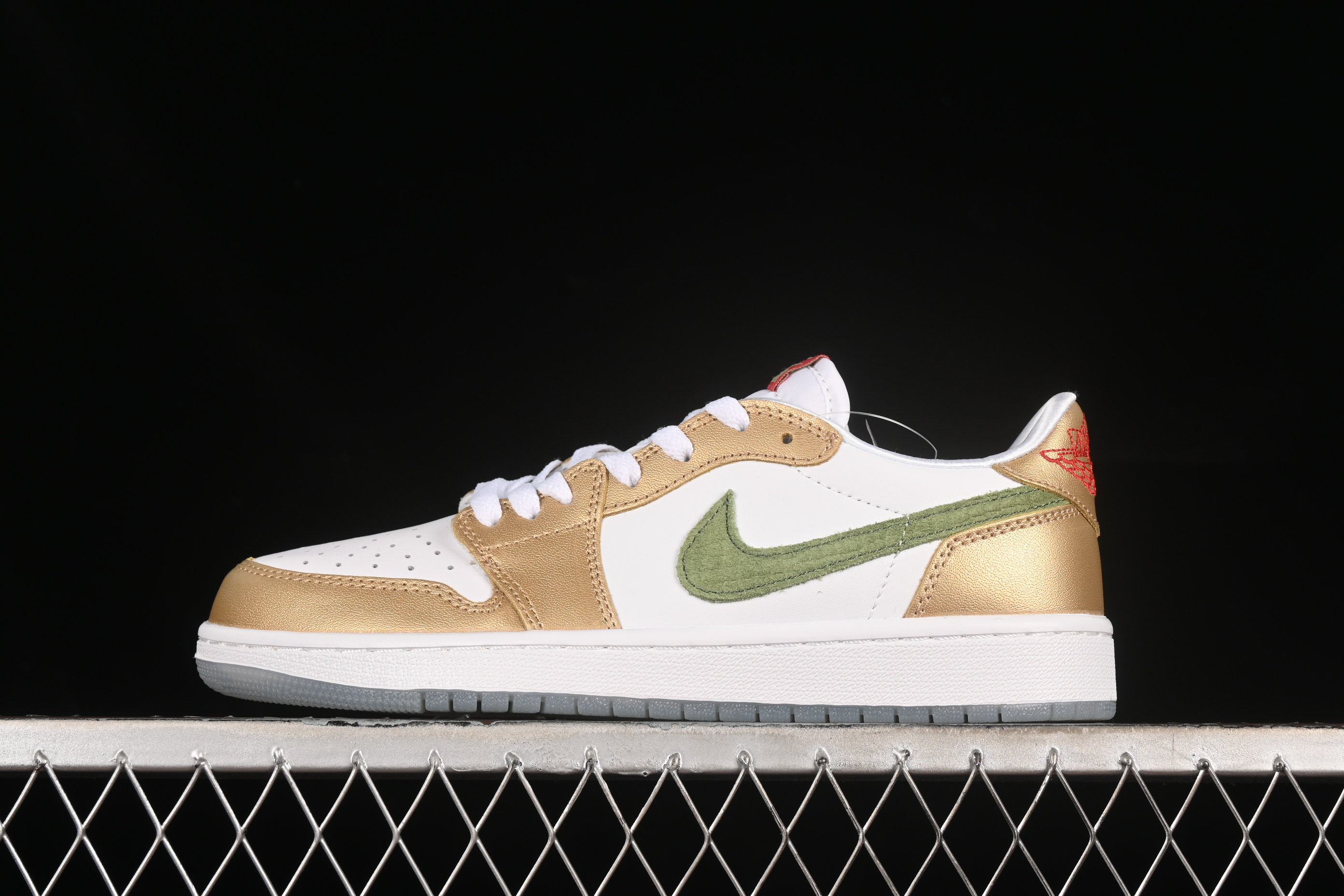 AJ1 low top