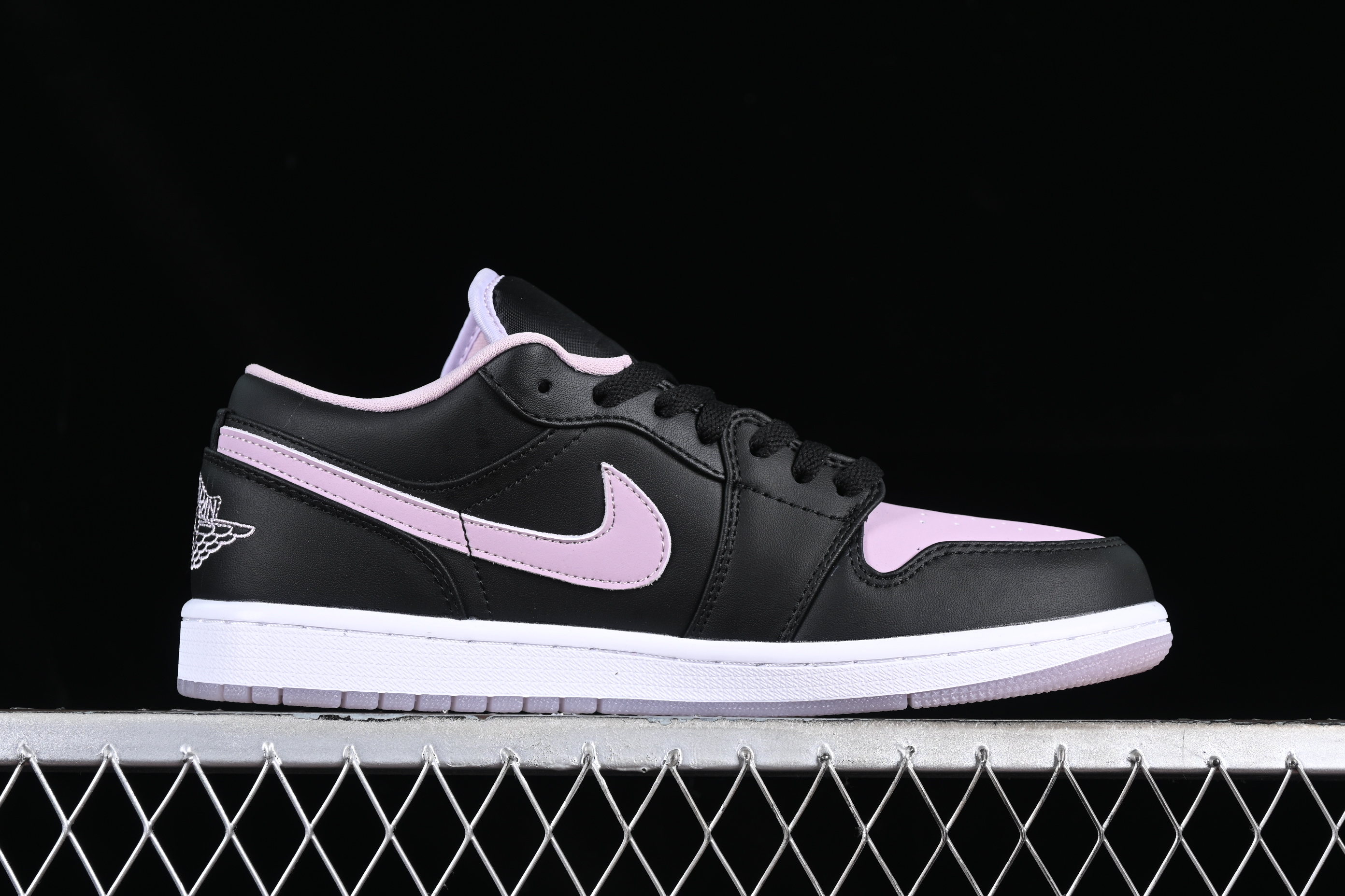 AJ1 low top