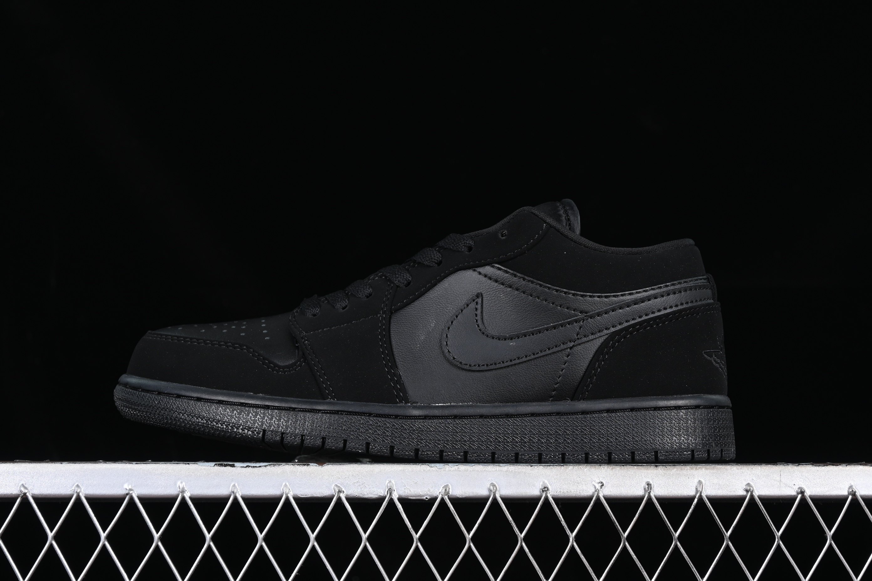 AJ1 low top