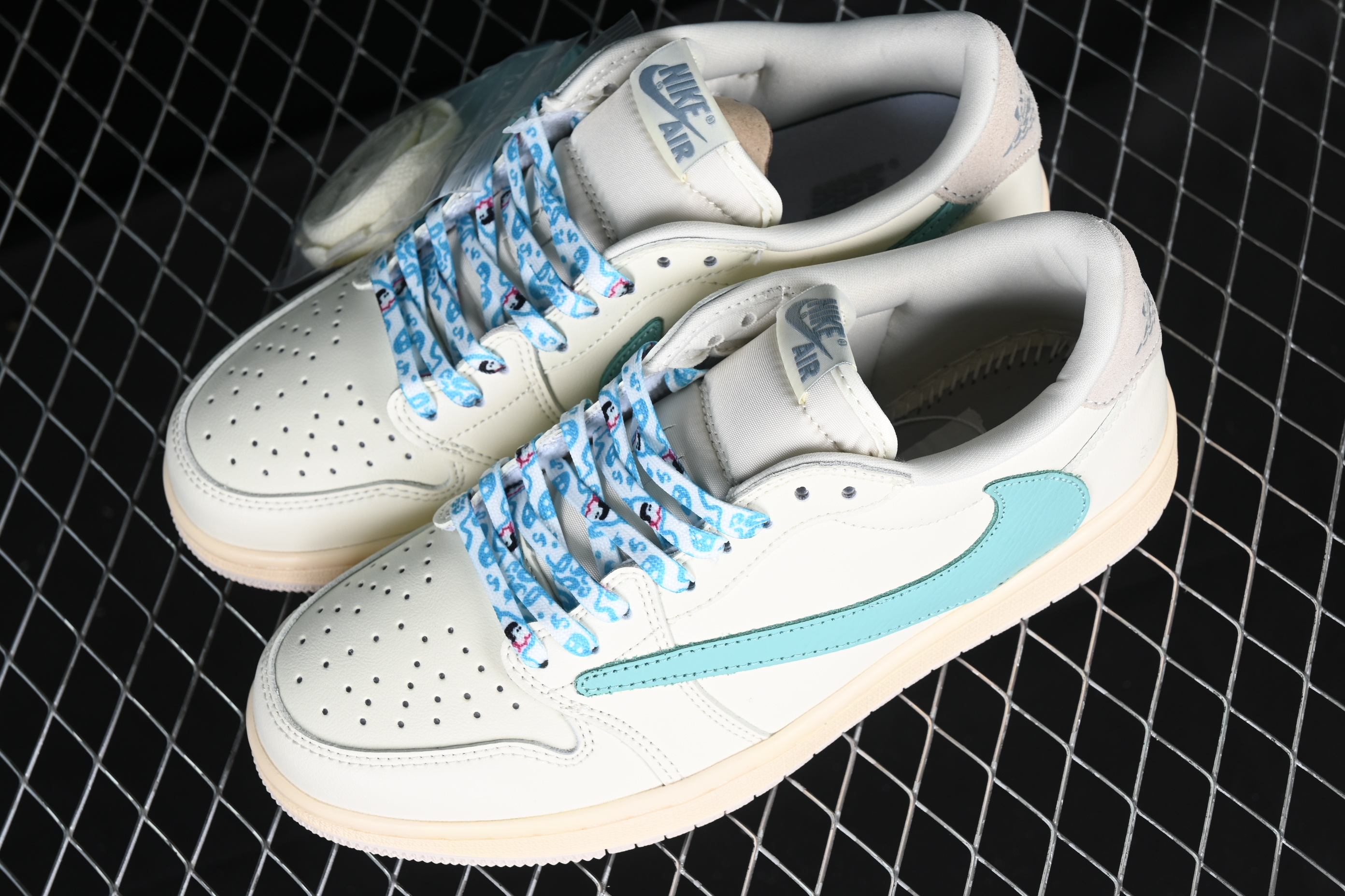 AJ1 low top