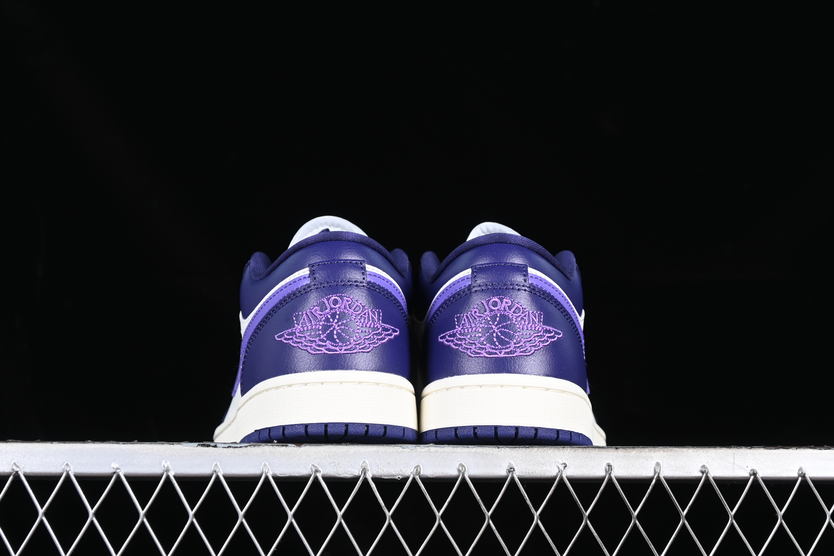 AJ1 low top