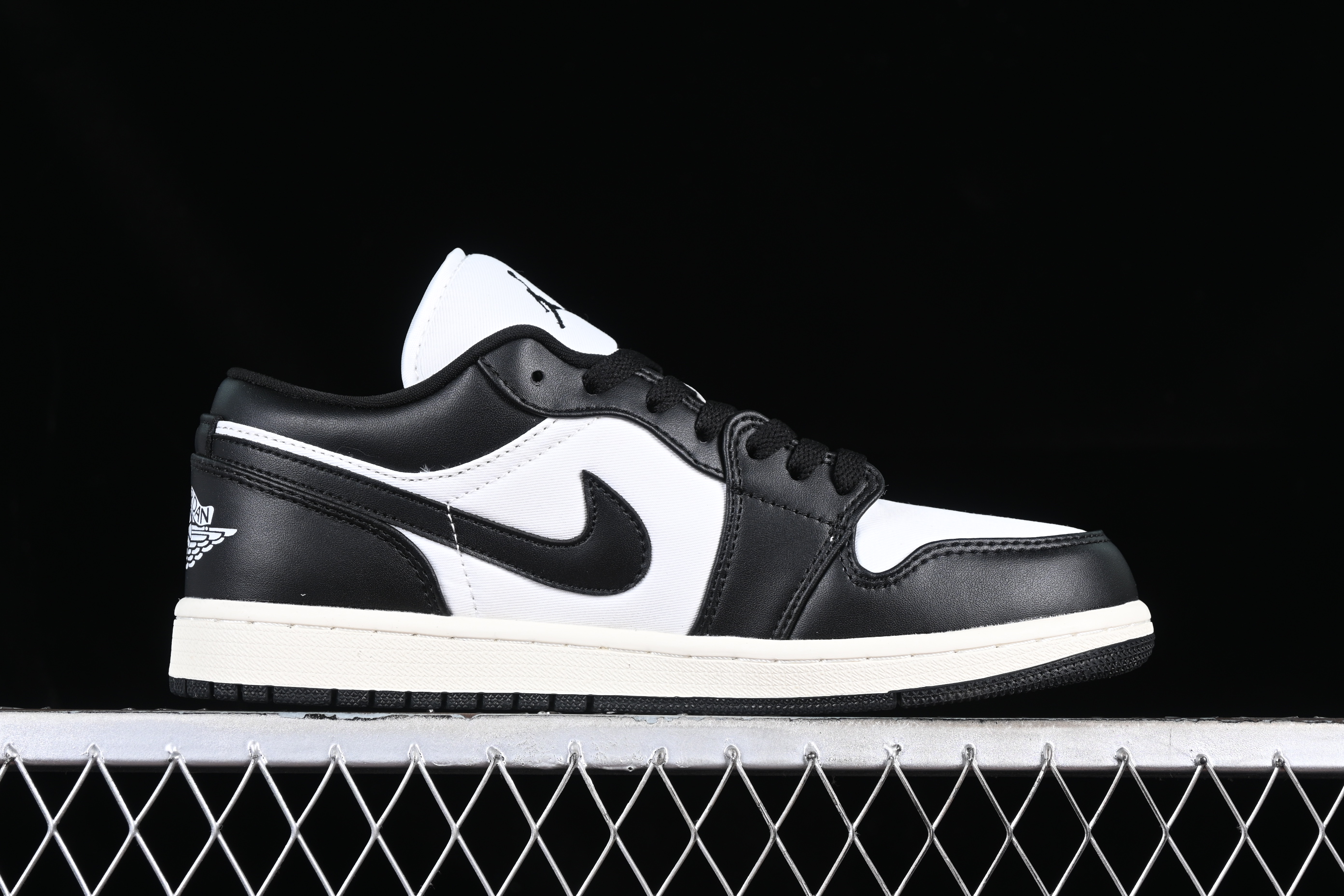 AJ1 low top
