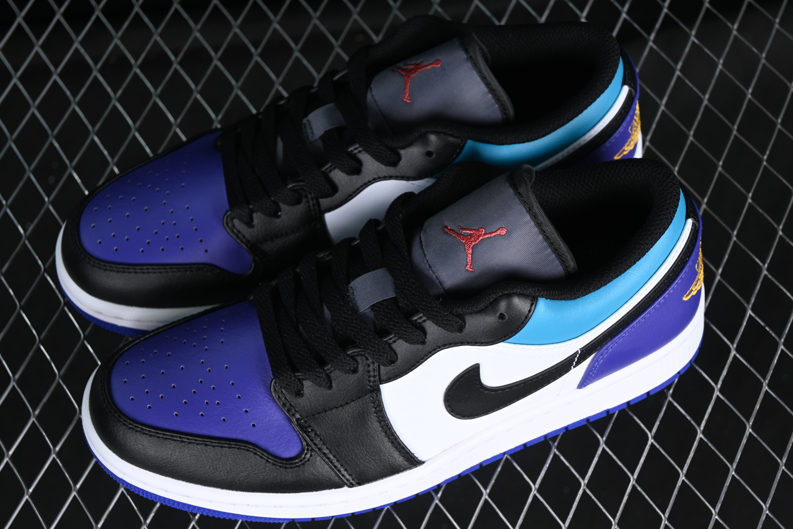 AJ1 low top