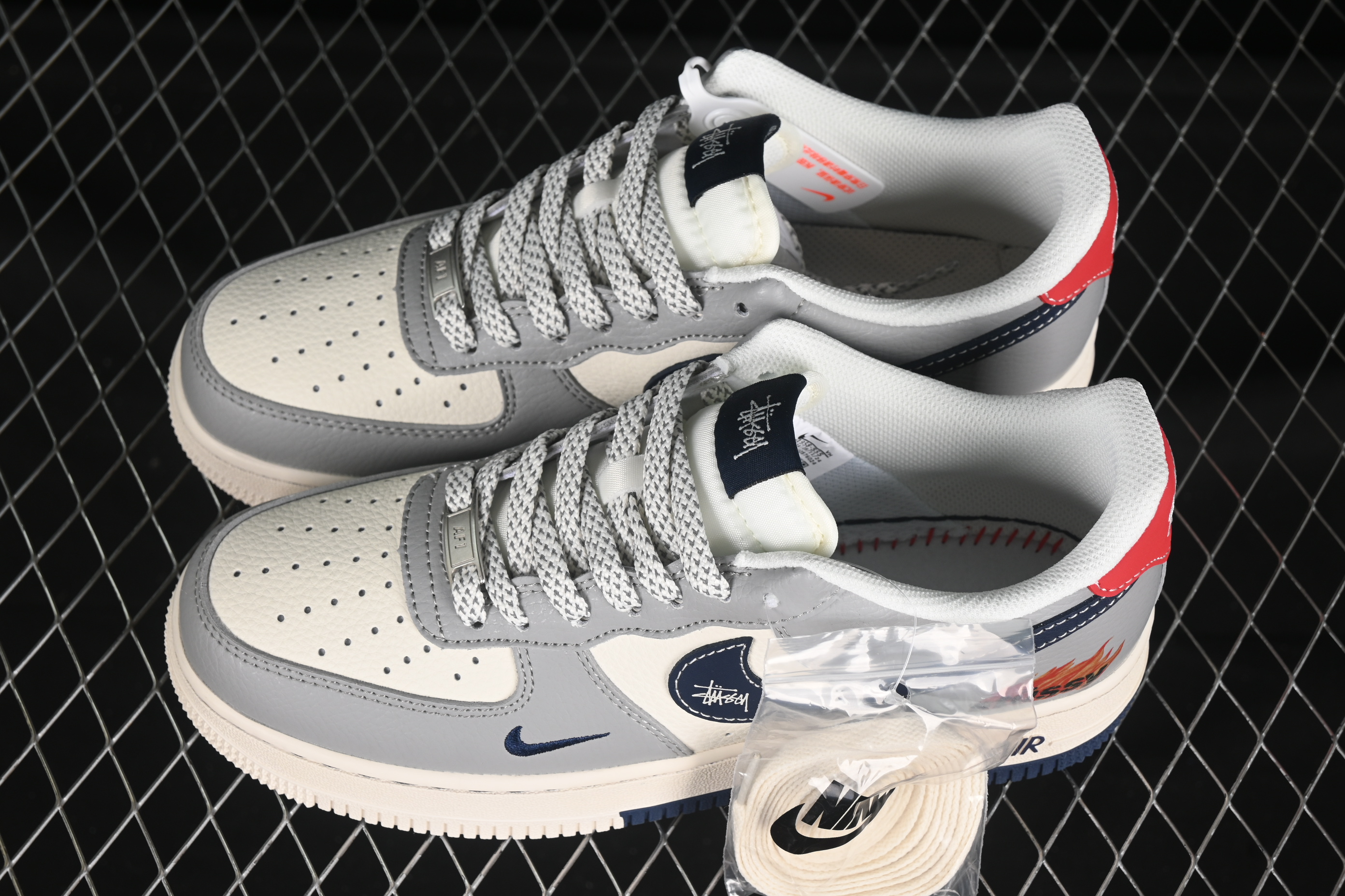 Air Force 1'07 Low Stussy Collaboration Double Pinyin Flame XS1958-555 36-45