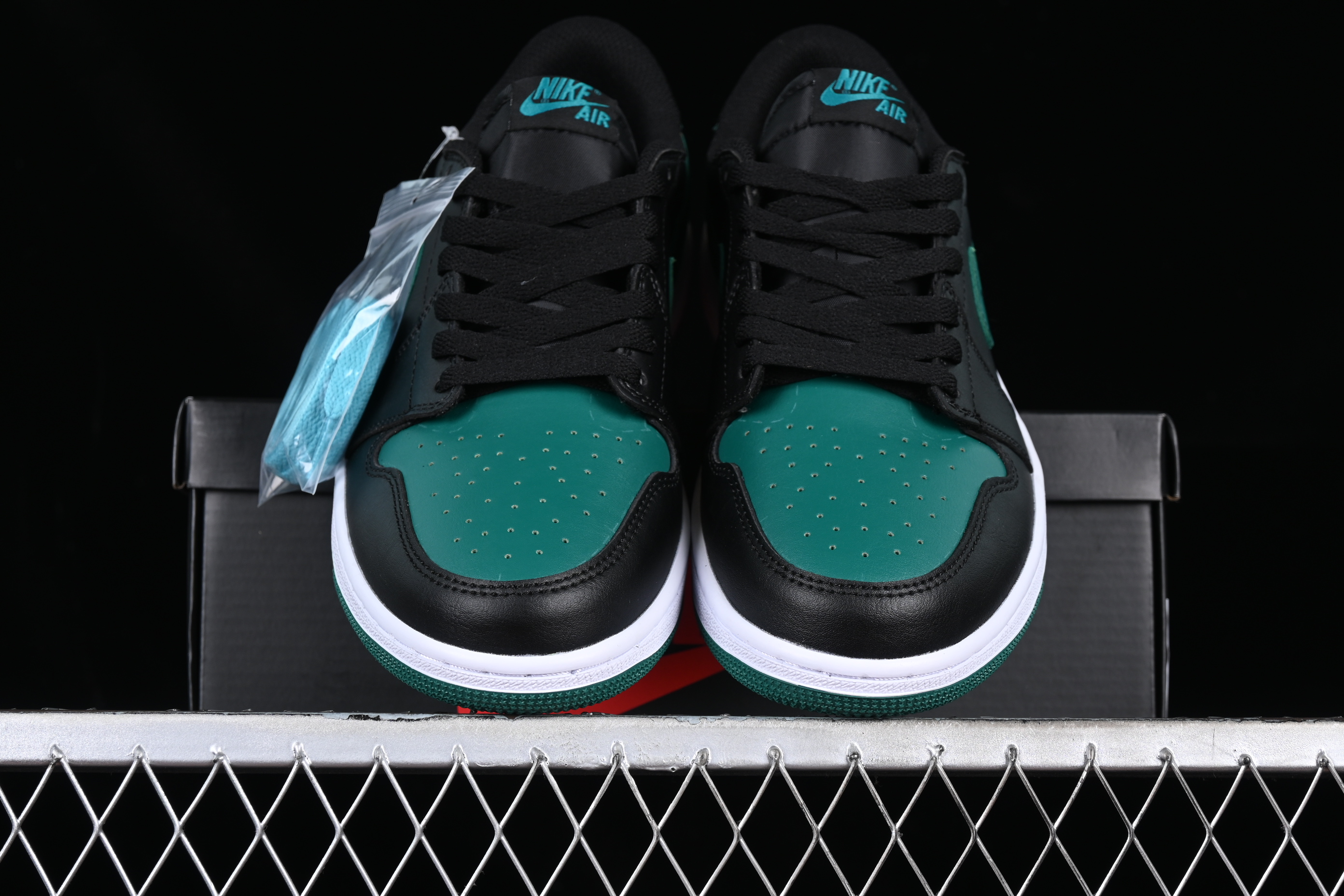 AJ1 low top