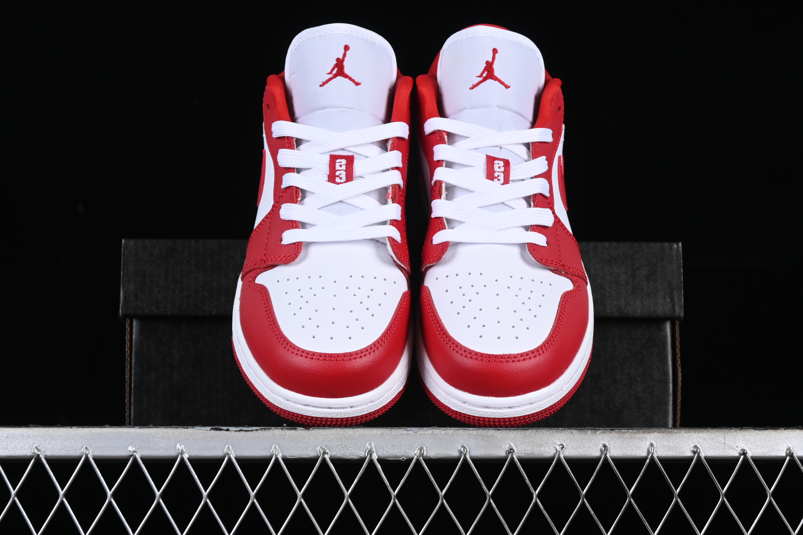AJ1 low top