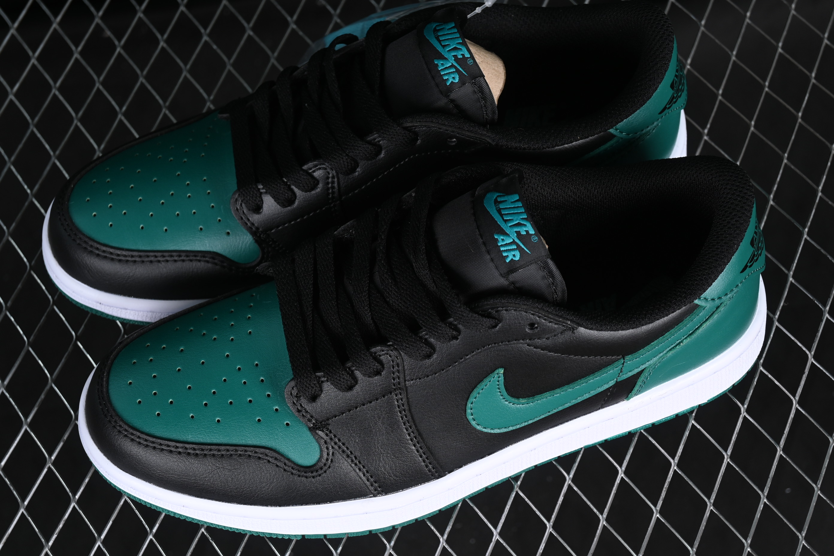 AJ1 low top