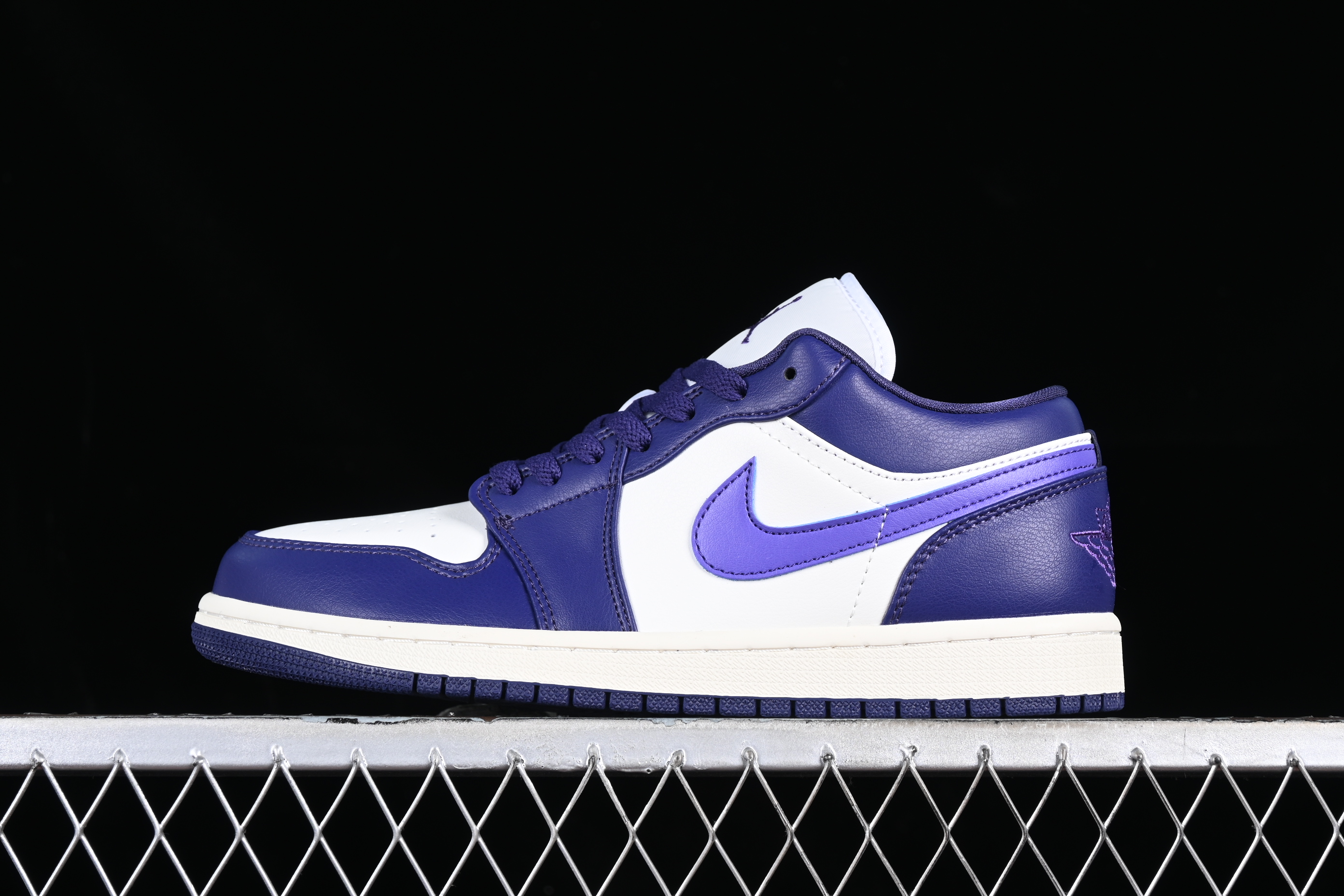 AJ1 low top