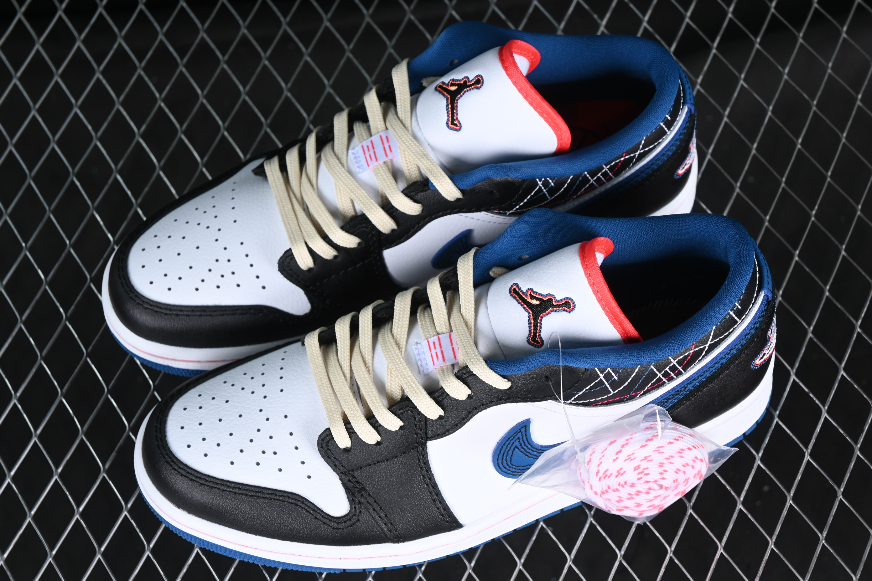 AJ1 low top
