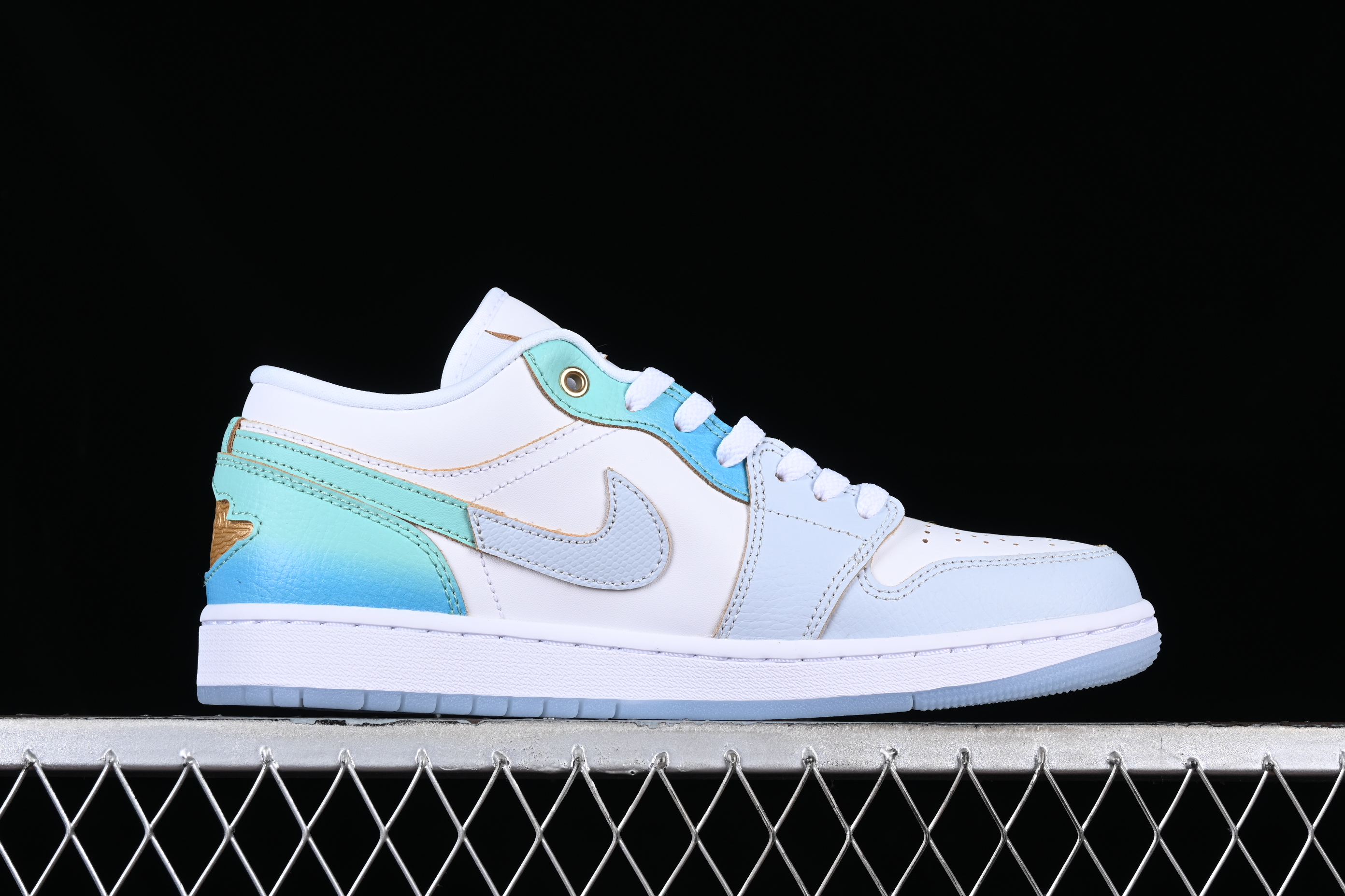 AJ1 low top