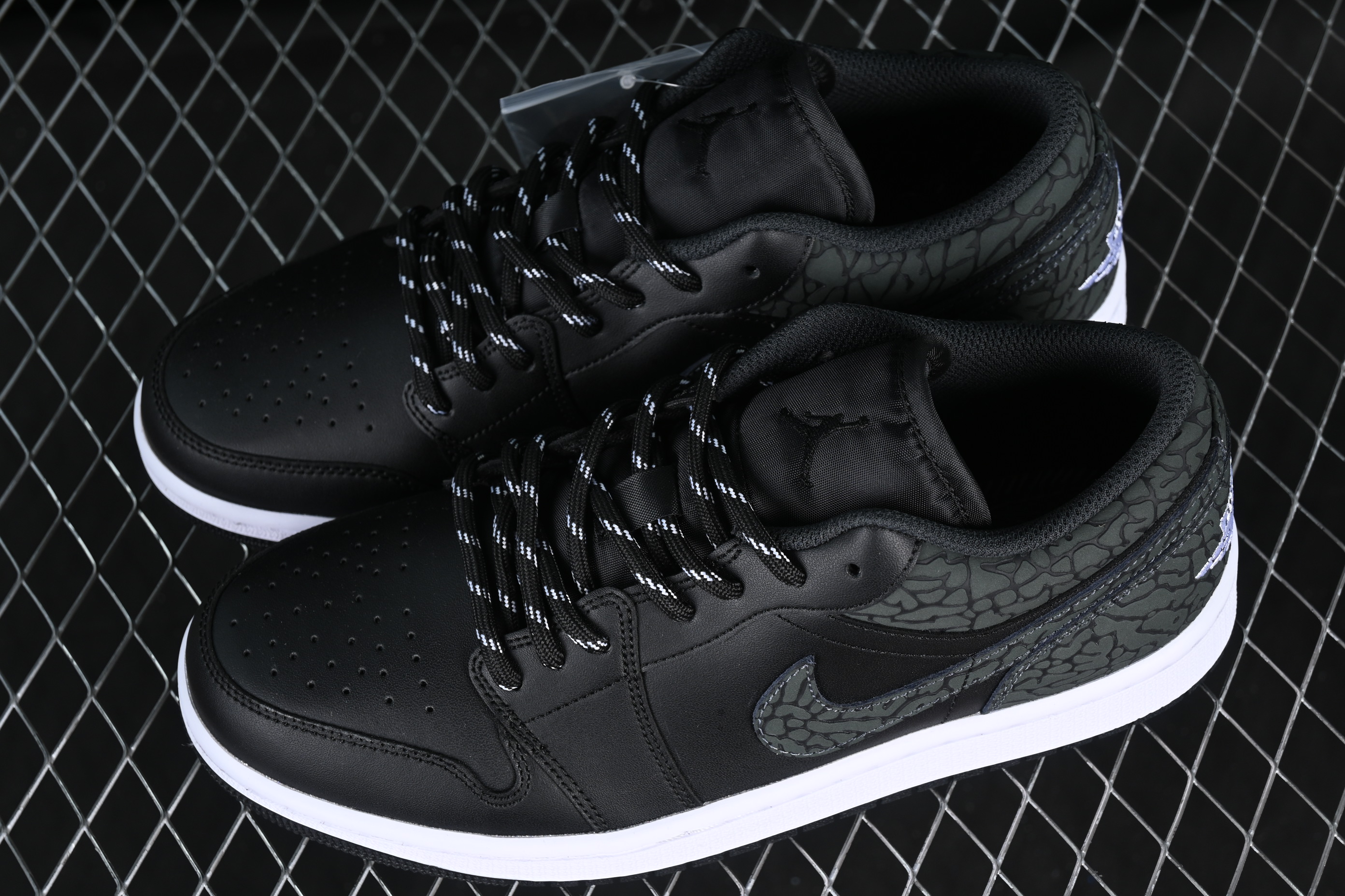 AJ1 low top