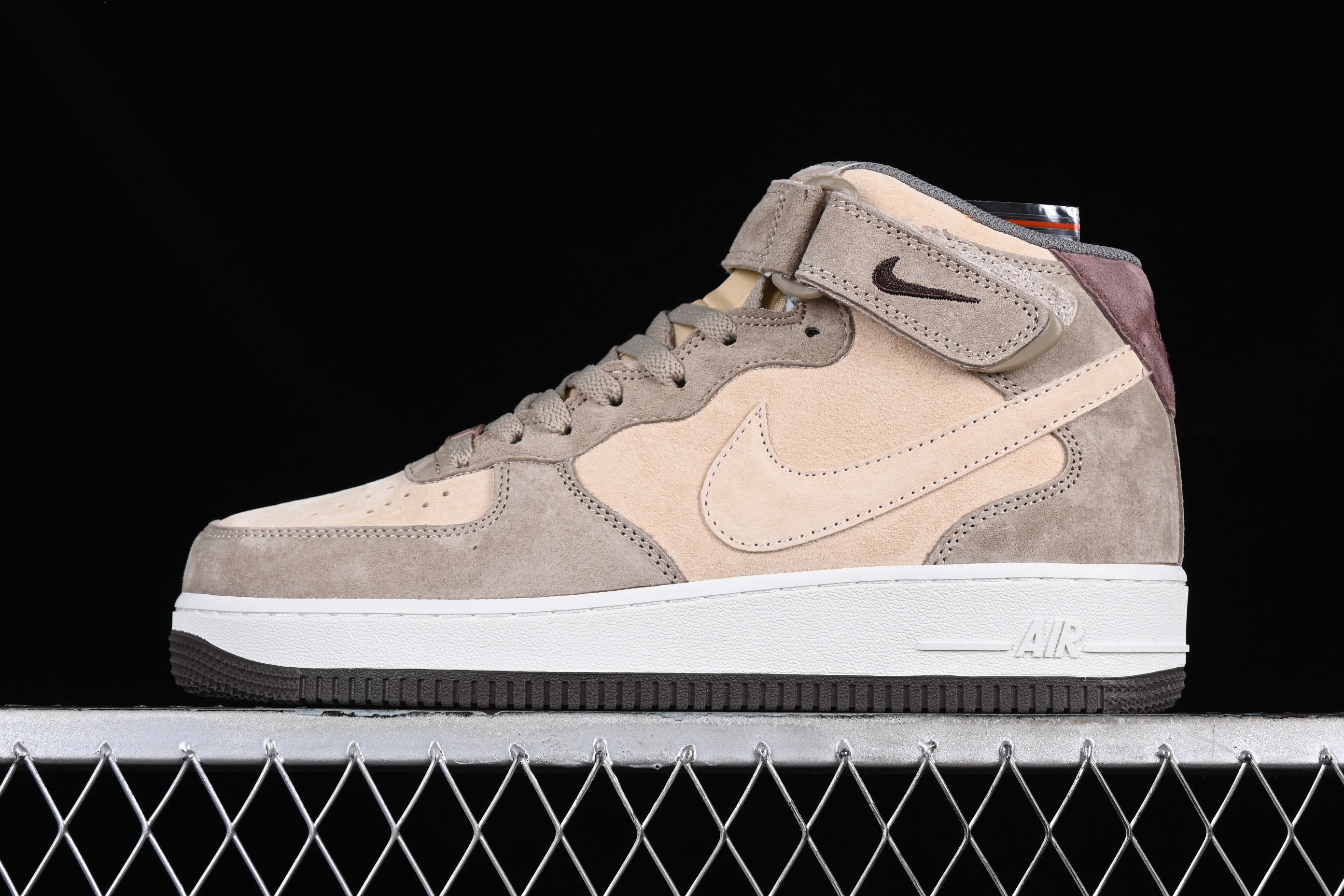 Nk Air Force 1'07 Mid Beige suede Air Force One mid-top casual sneakers