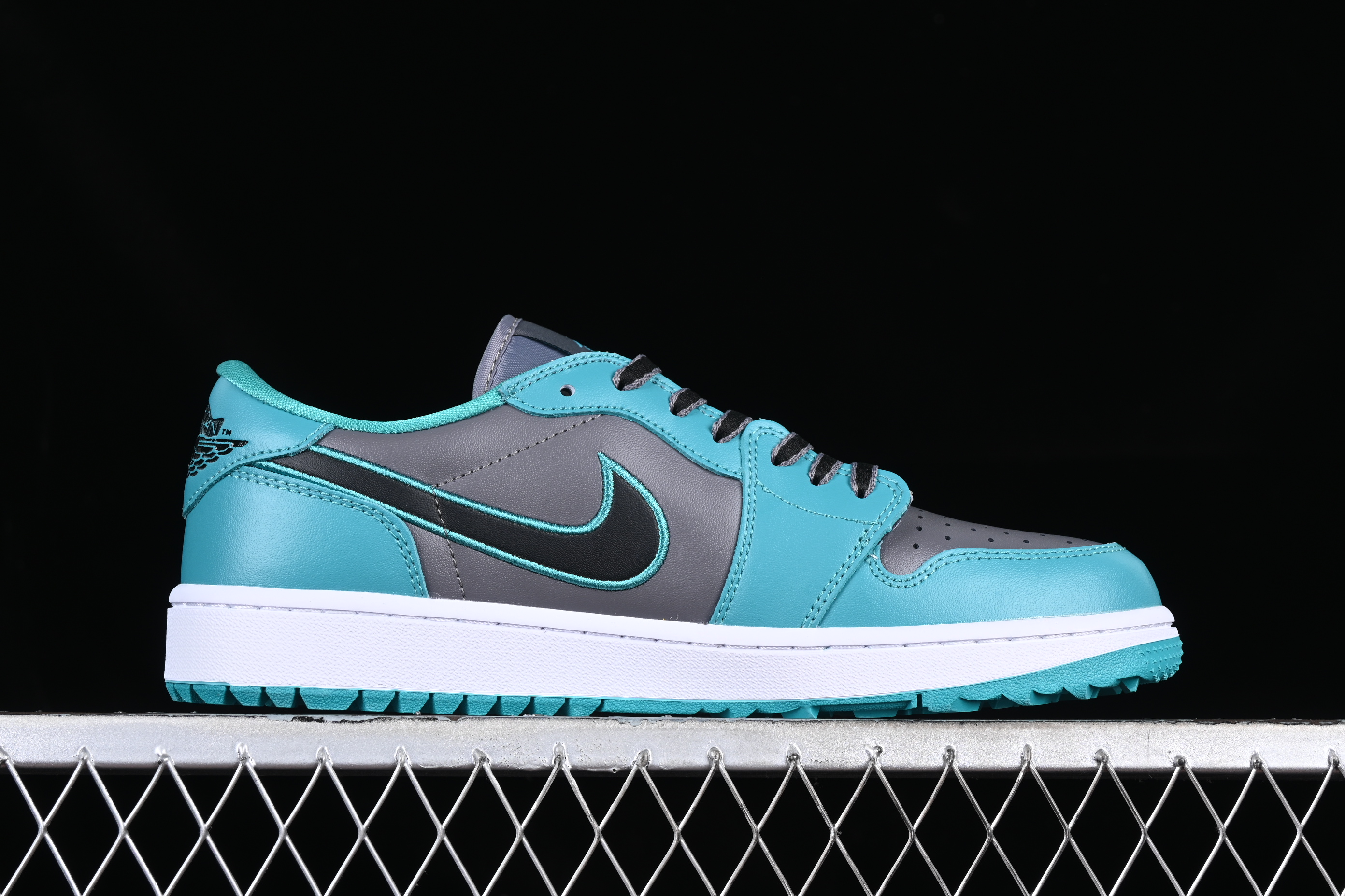 AJ1 low top