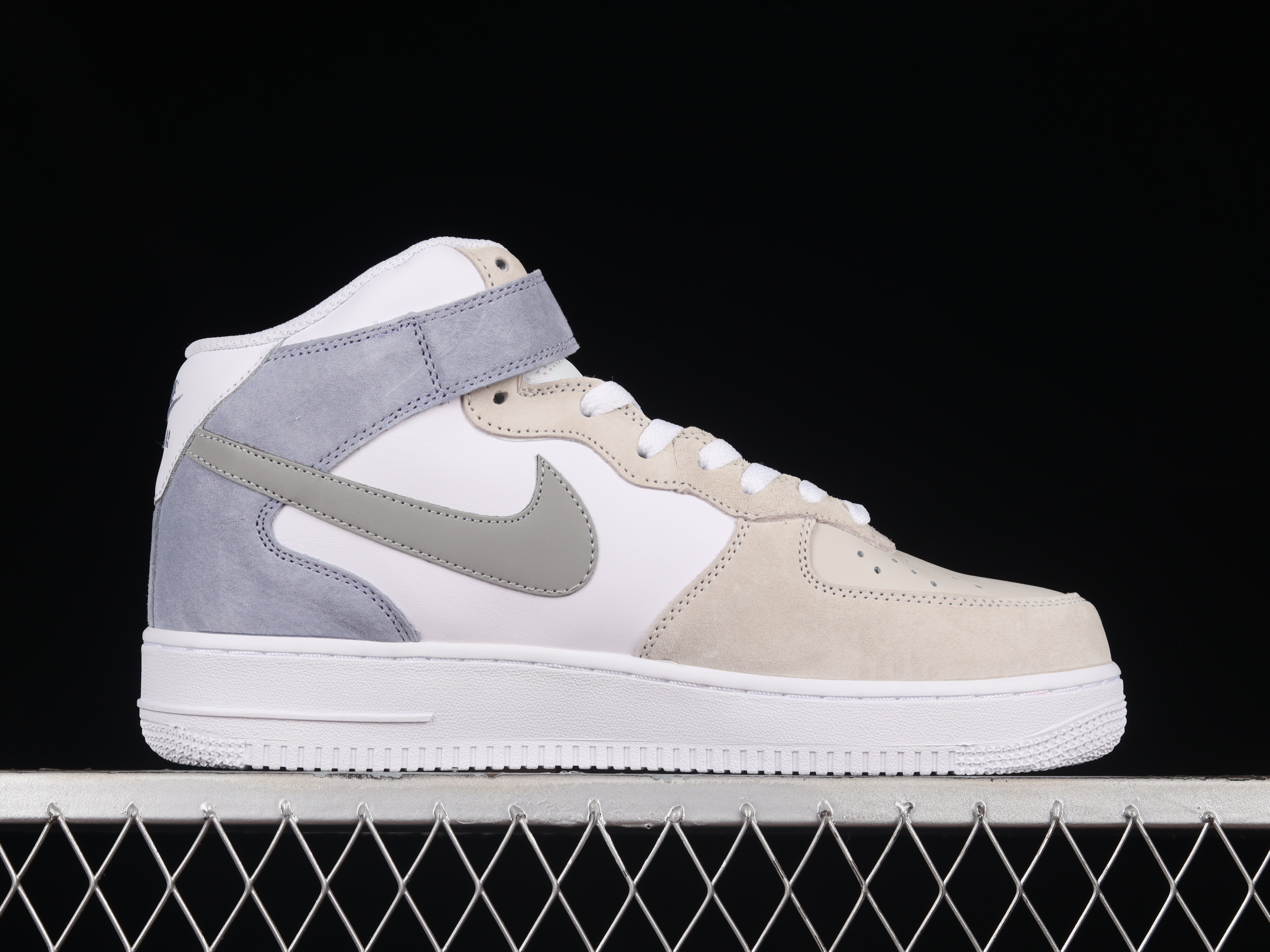 Nk Air Force 1'07 Mid Light gray-blue color Air Force One mid-top sports and casual skate