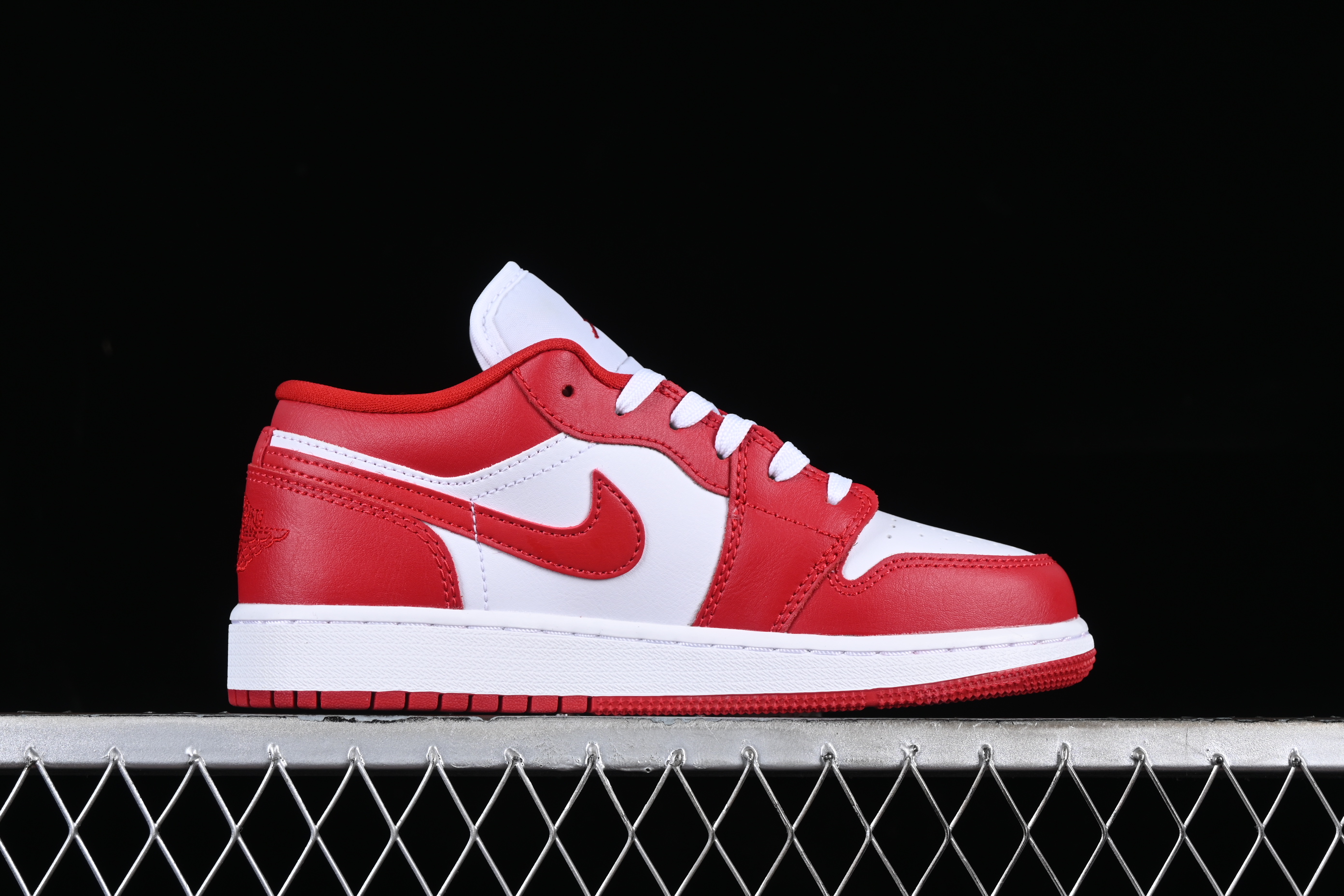 AJ1 low top