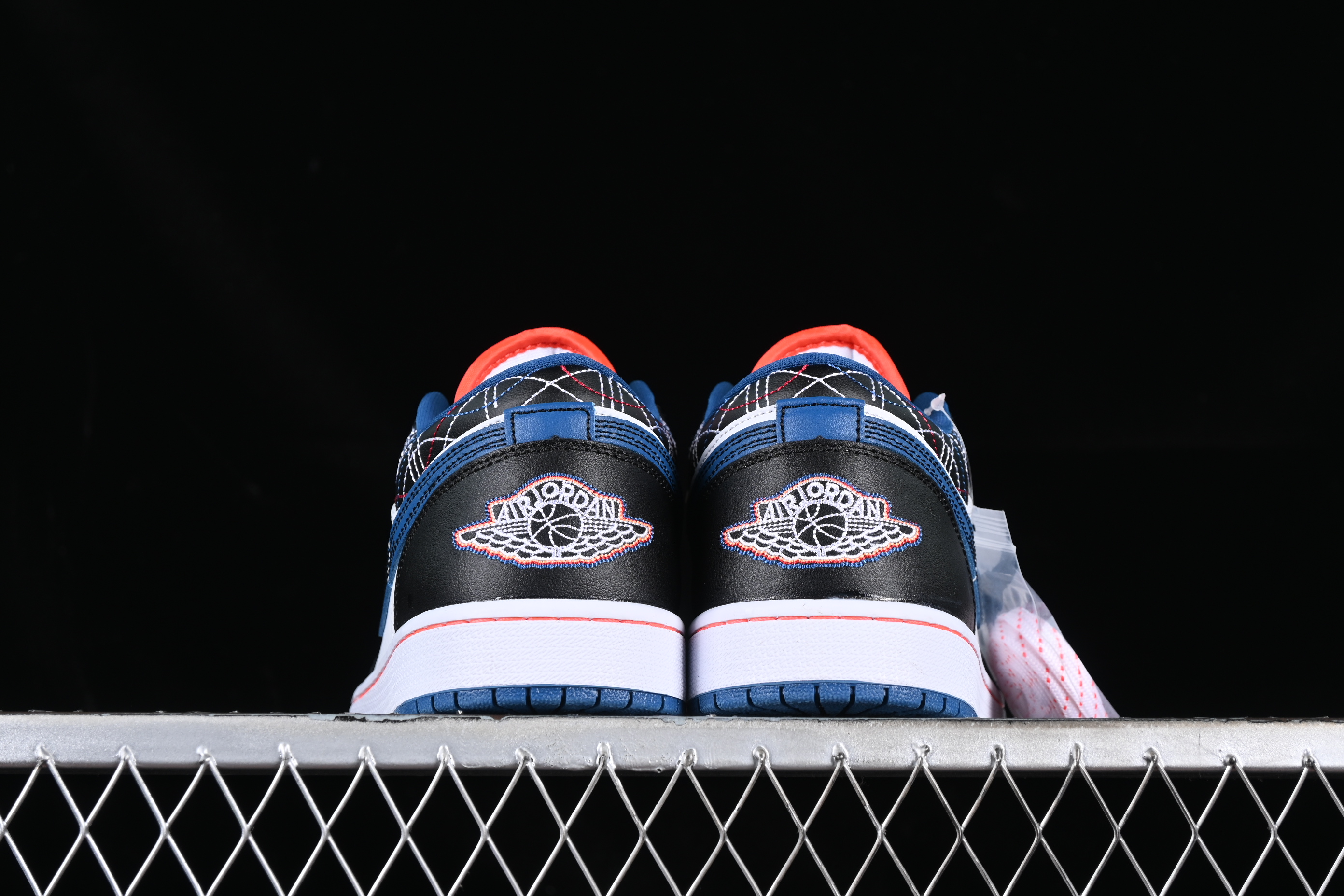 AJ1 low top
