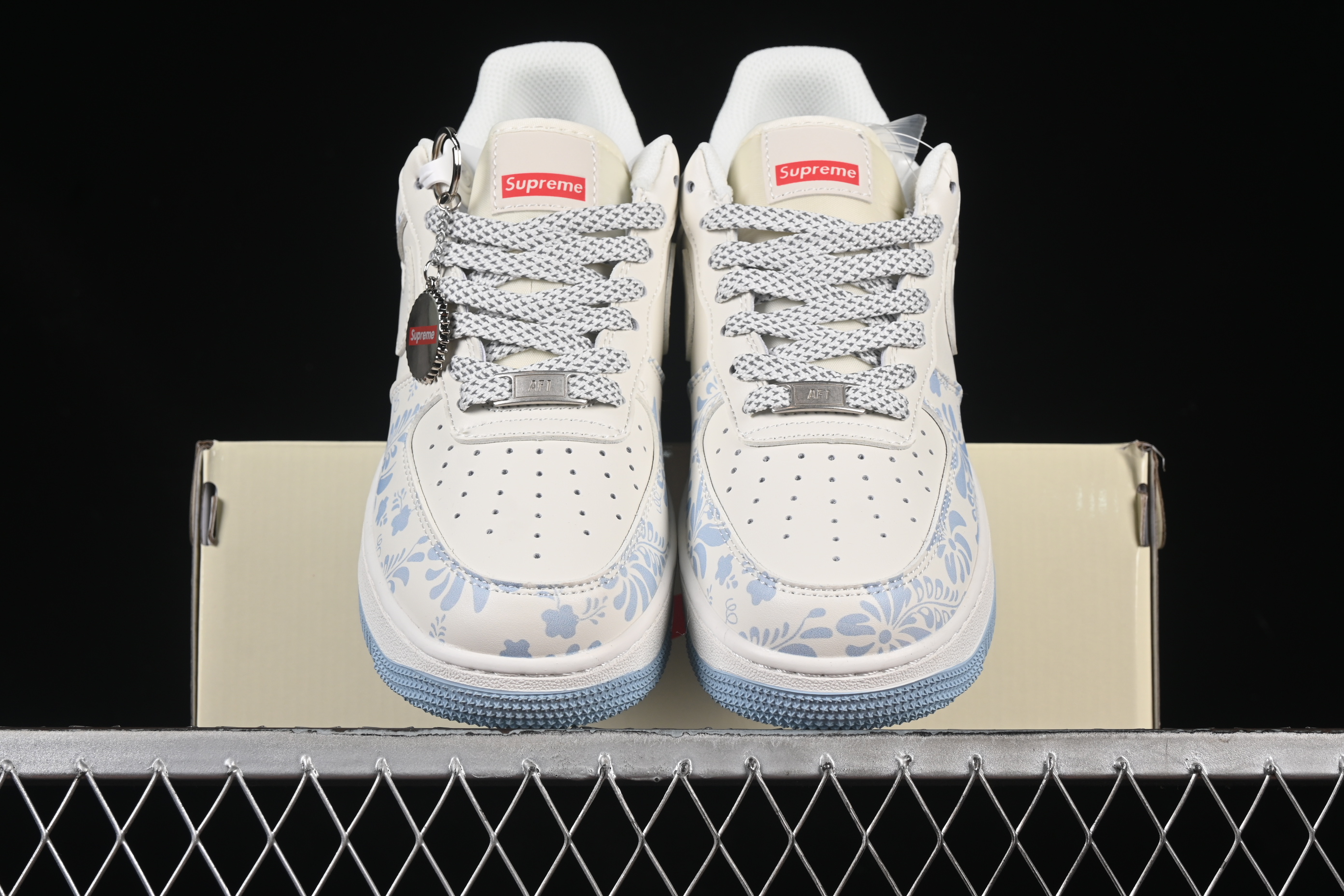 Air Force 1'07 Low Supreme Collaboration Blue and white XX3168-137 36-45